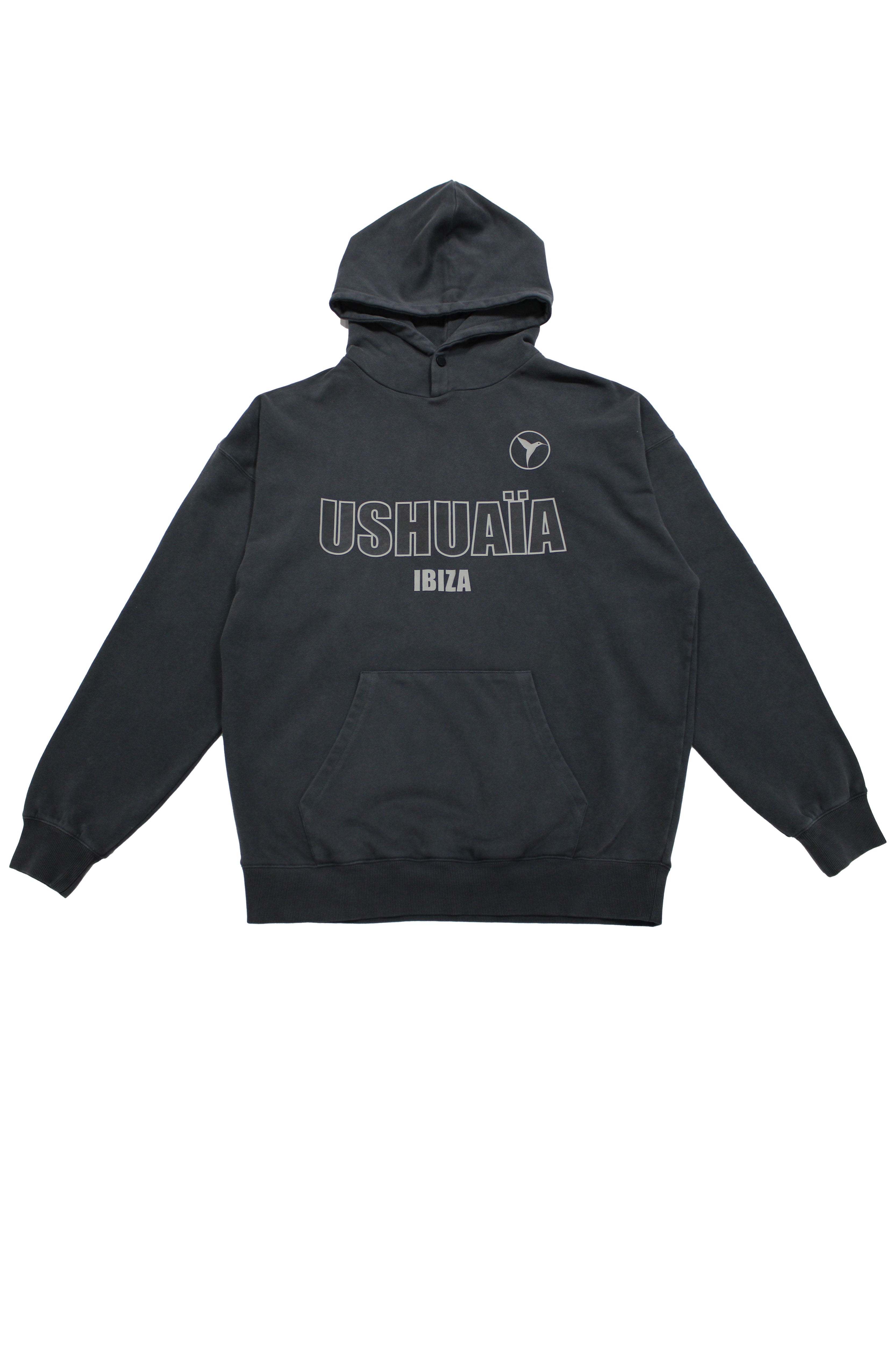 Oversized sweatshirt with adjustable hood with automatic and washed long sleeves with fade out effect. Contrast combined print detail on the front. Kangaroo pocket on the front. Ribbed finishes.