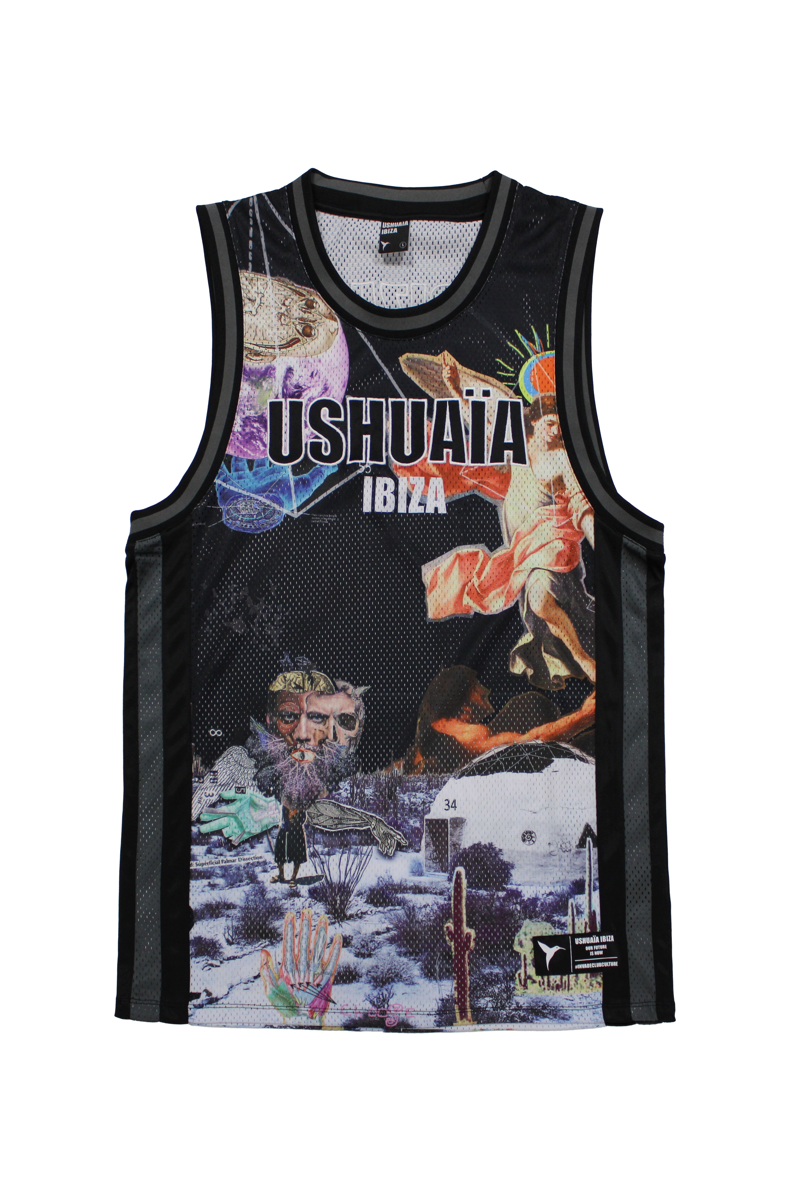 Basketball shirt made of mesh fabric, lightweight and breathable. Round neck and ribbed armhole sleeves. Contrast combined print and application detail on front and back. Patch on the front.
USHUAÏA x ANDREA MARCACCINI