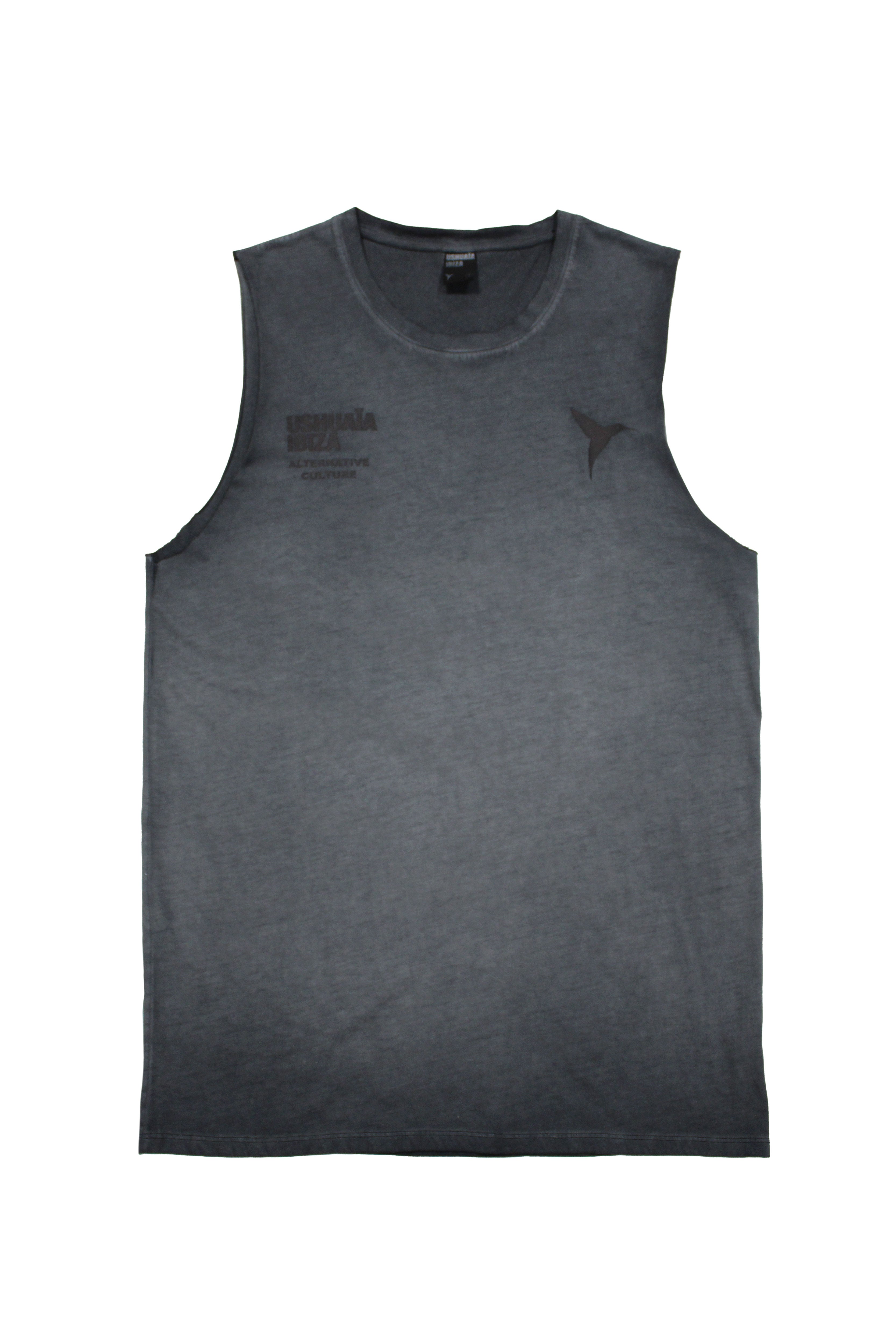 Round neck t-shirt with washed armhole sleeves with oil dirty wash effect. Contrast combined print detail on front and back.