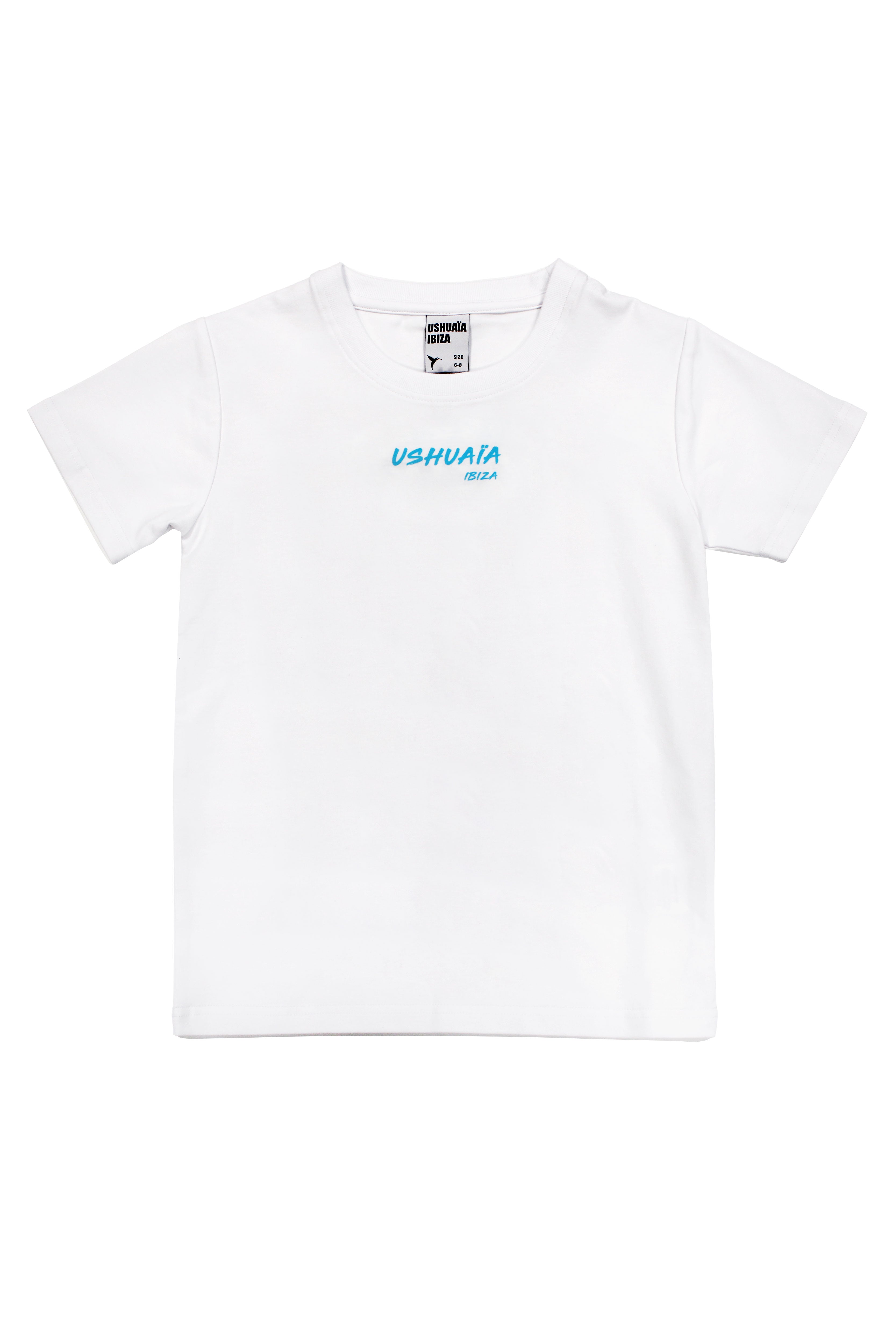 T-shirt with round neck and short sleeves. Contrast combined print detail on front and back.
COMPOSITION:
100% Cotton