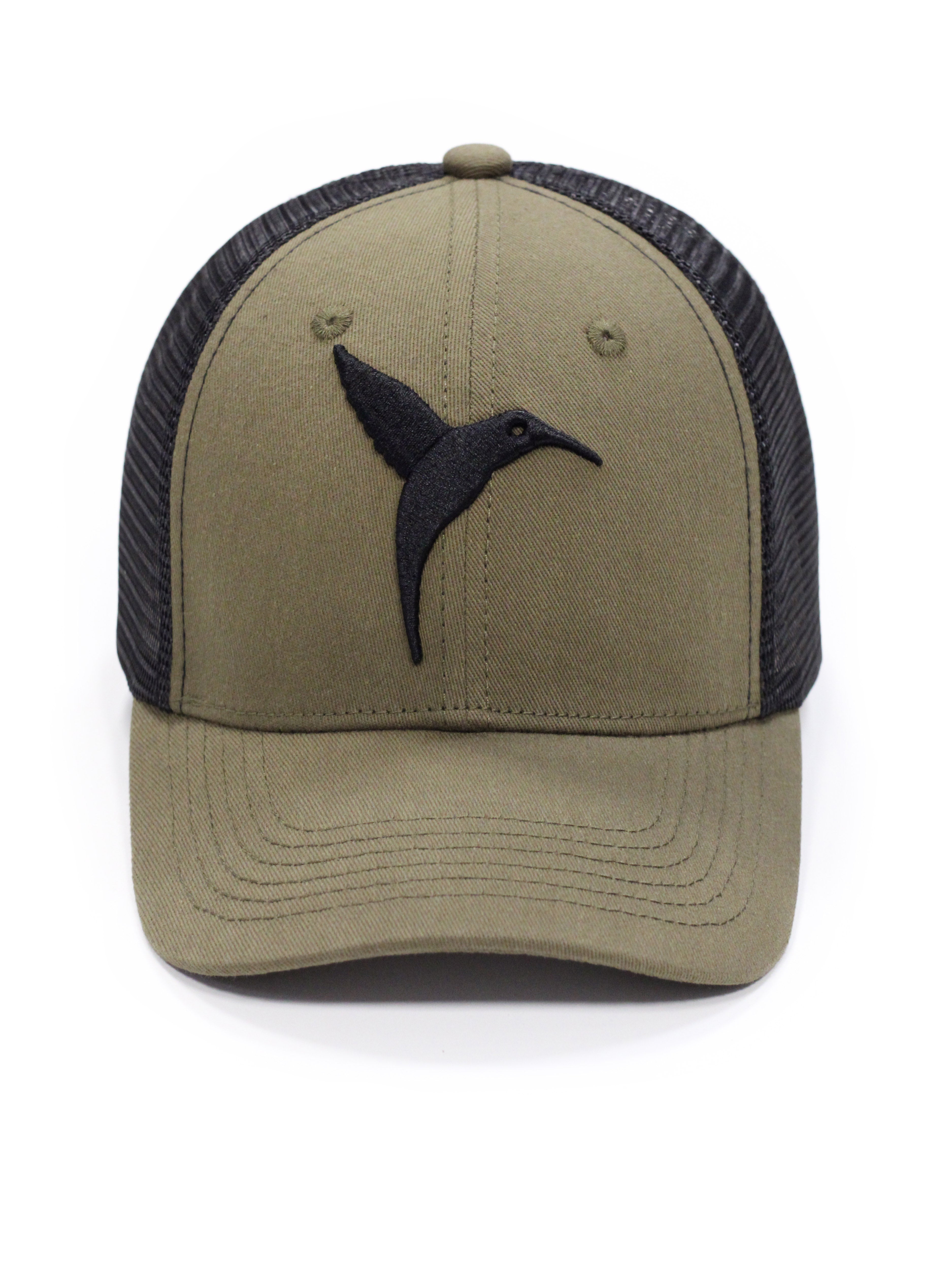 Cap made of 100% cotton with mesh detail at the back in polyester fabric. Front detail features embroidery.