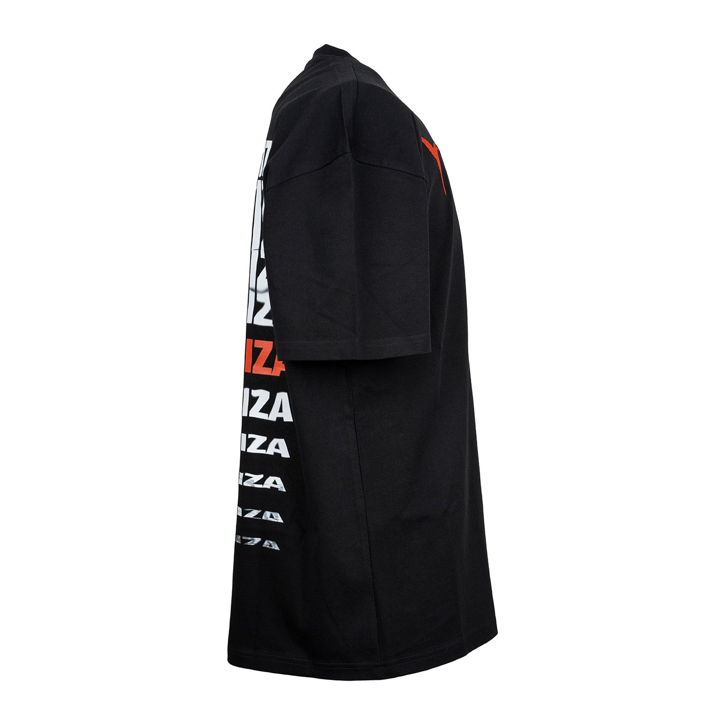 Camiseta de algodón blanca con lettering halftone, parte de la colección Kappa x Ushuaïa.