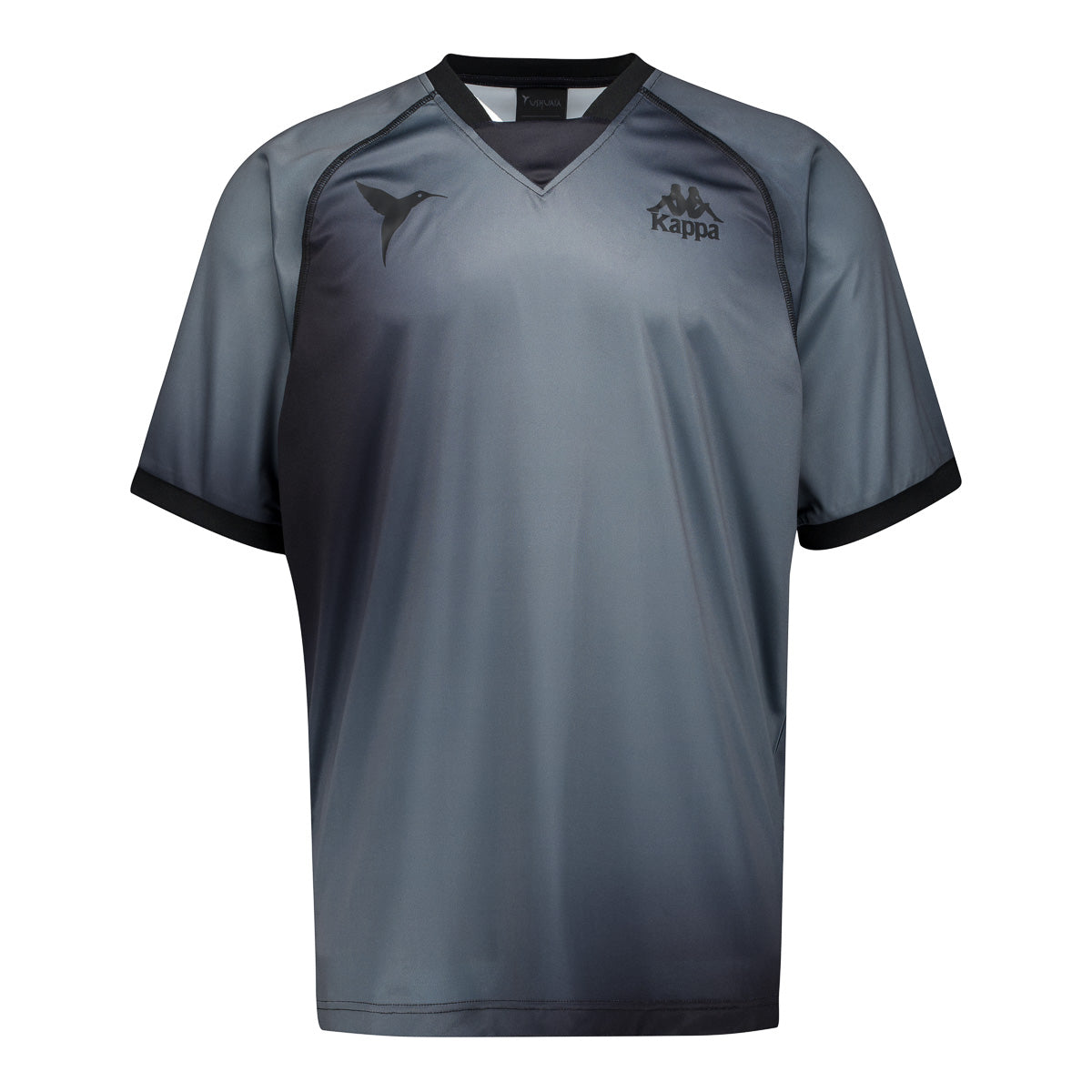 Camiseta de fútbol regular fit de manga corta. Detalle de logos estampados a contraste de Ushuaïa x Kappa en delantero y espalda. Disponible en color naranja o negro.