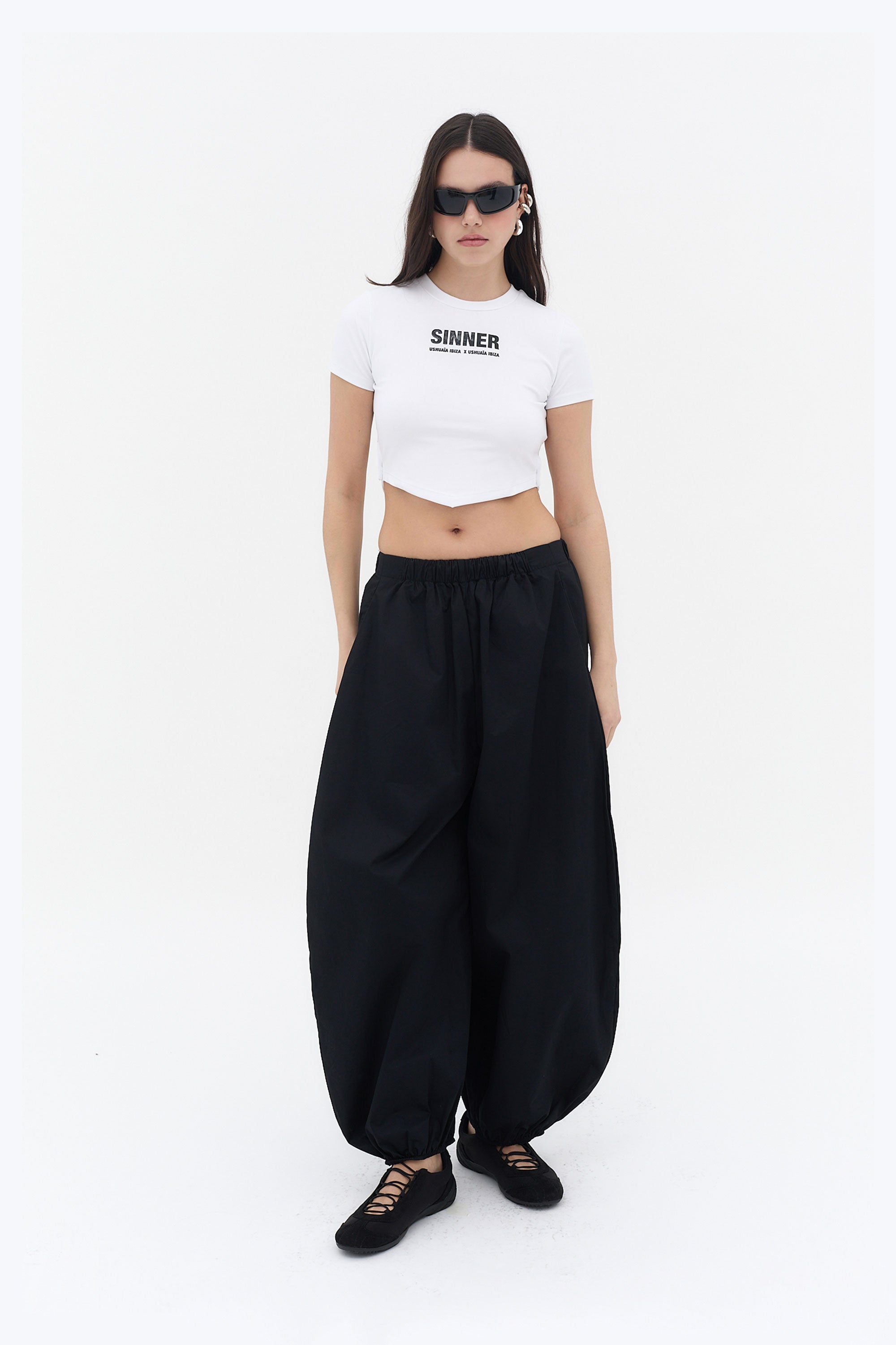 camiseta mujer blanca crop ajustada ushuaia