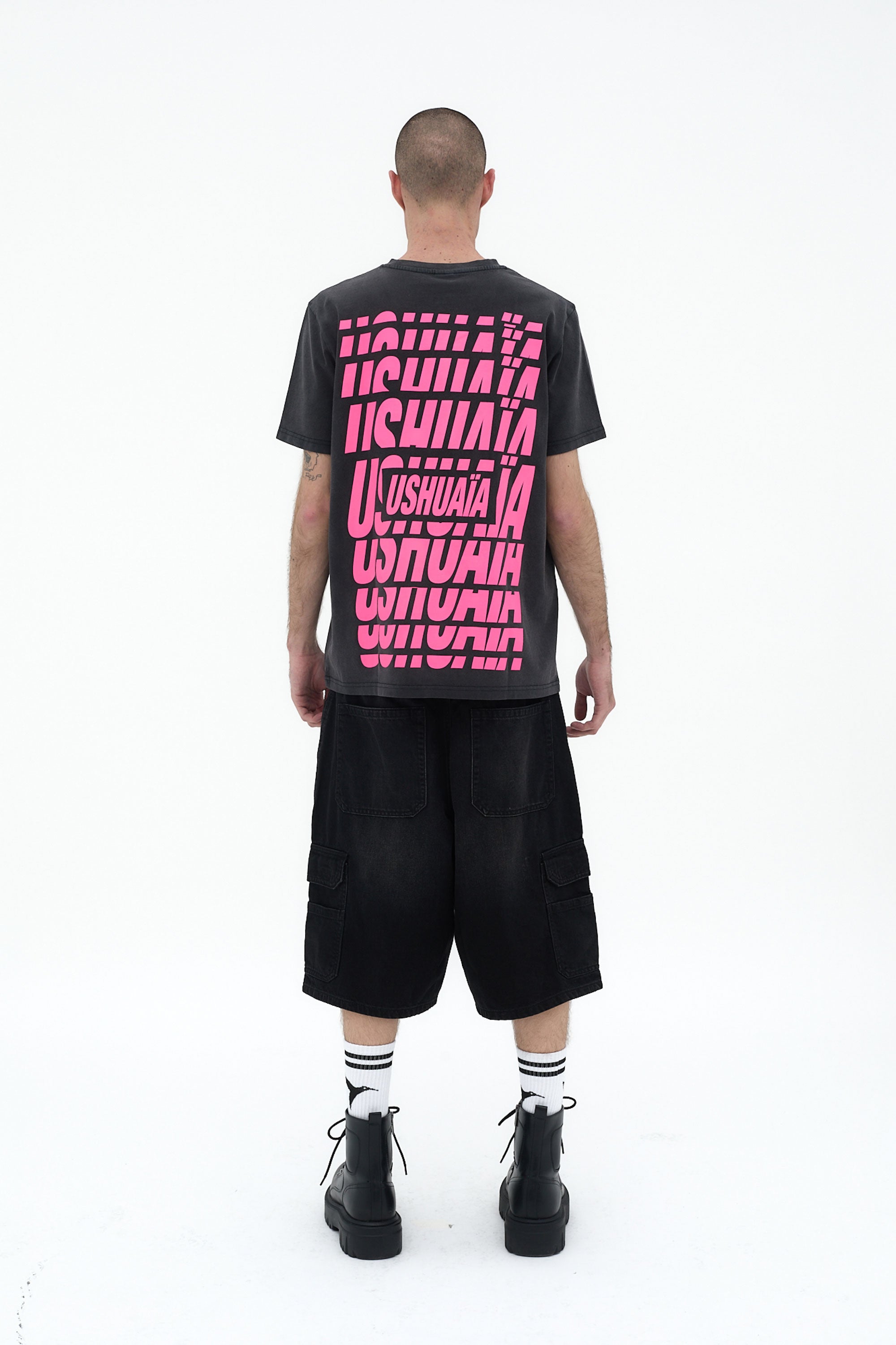 camiseta hombre algodón acid wash enzyme wash regular fit logo ushuaïa delantero y espalda