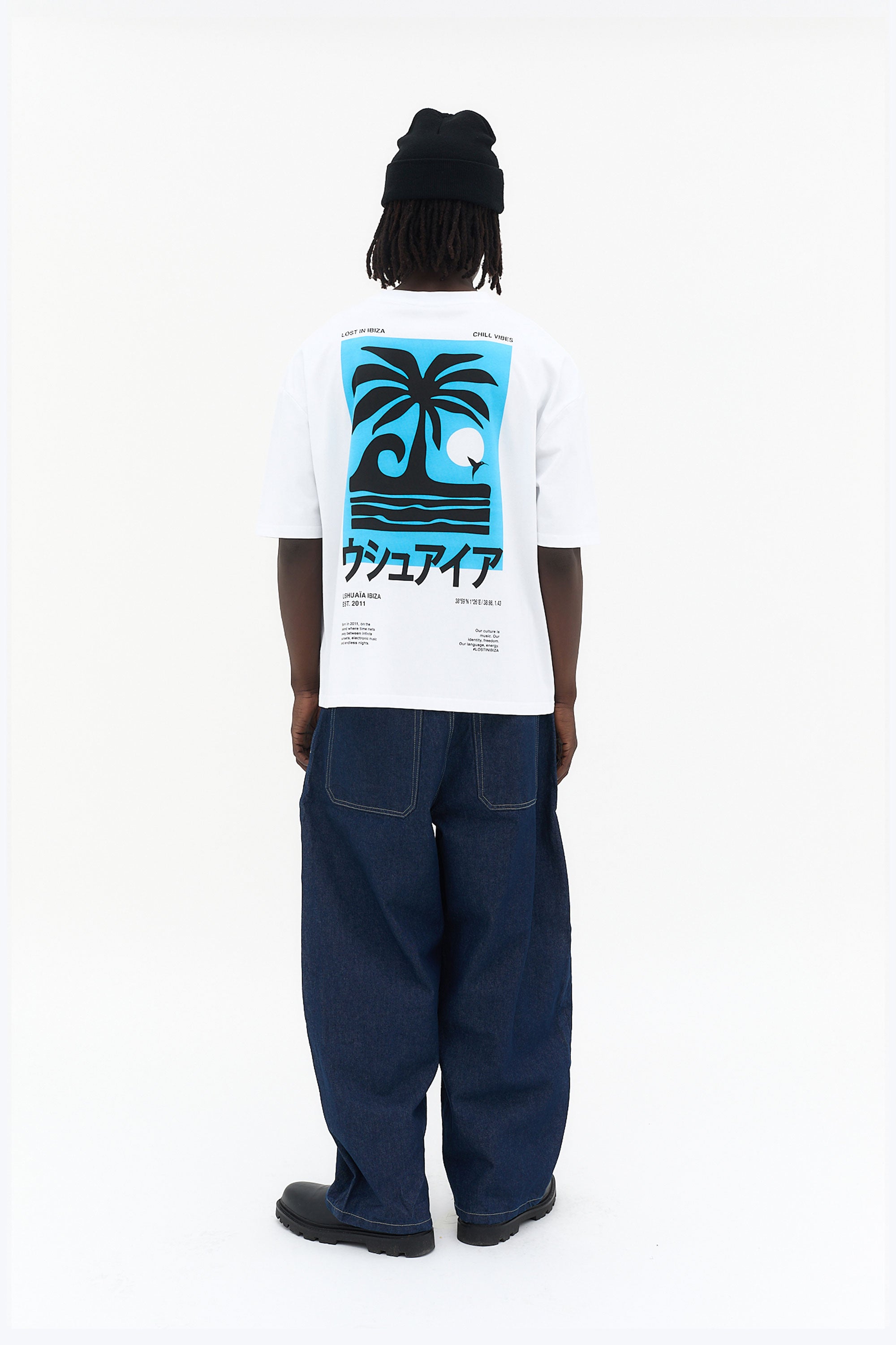 camiseta boxy fit hombre algodón silicon wash logo ushuaïa