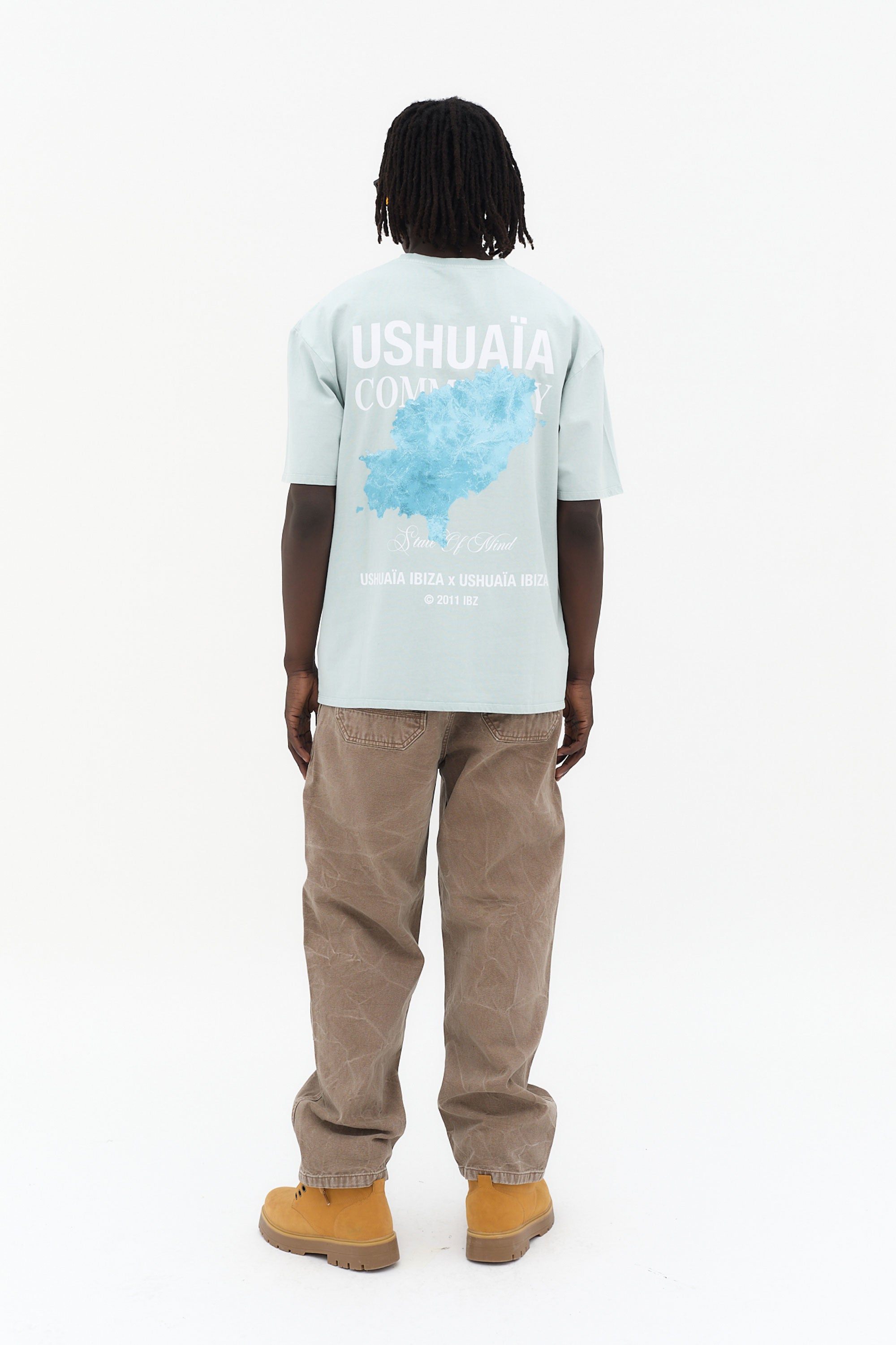 camiseta oversize hombre algodón soft acid wash logo ushuaïa delantero y espalda ibiza