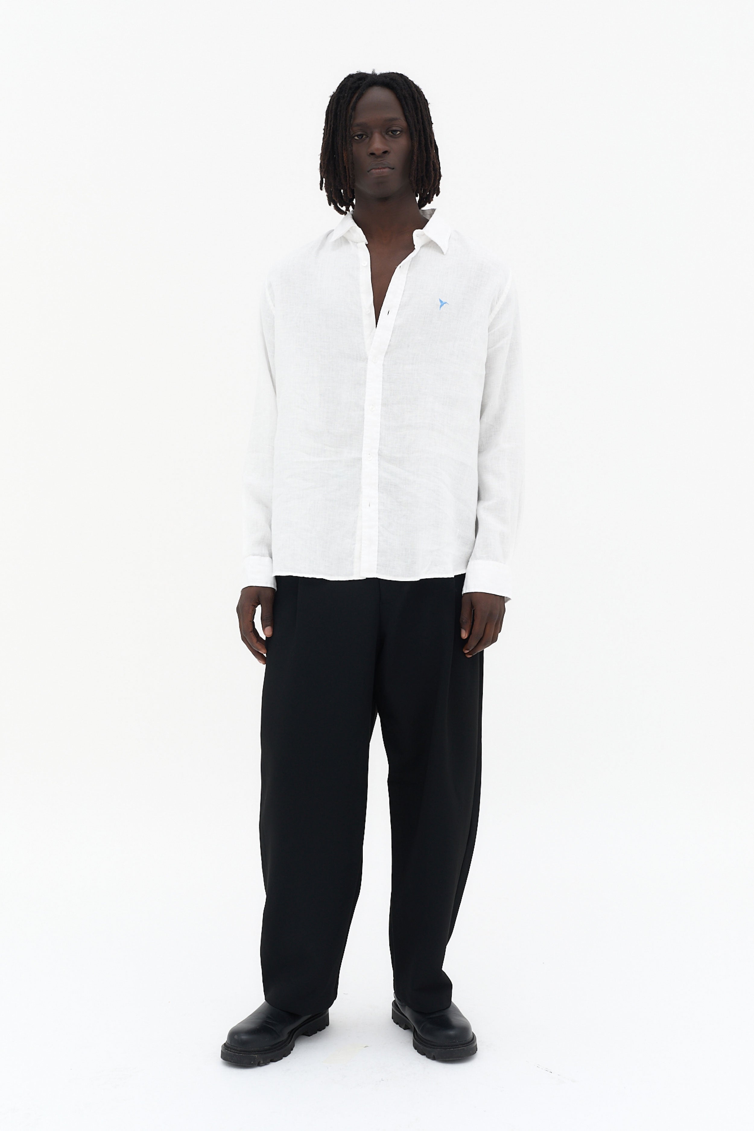 camisa lino hombre manga larga silicon wash logo ushuaïa delantero y espalda