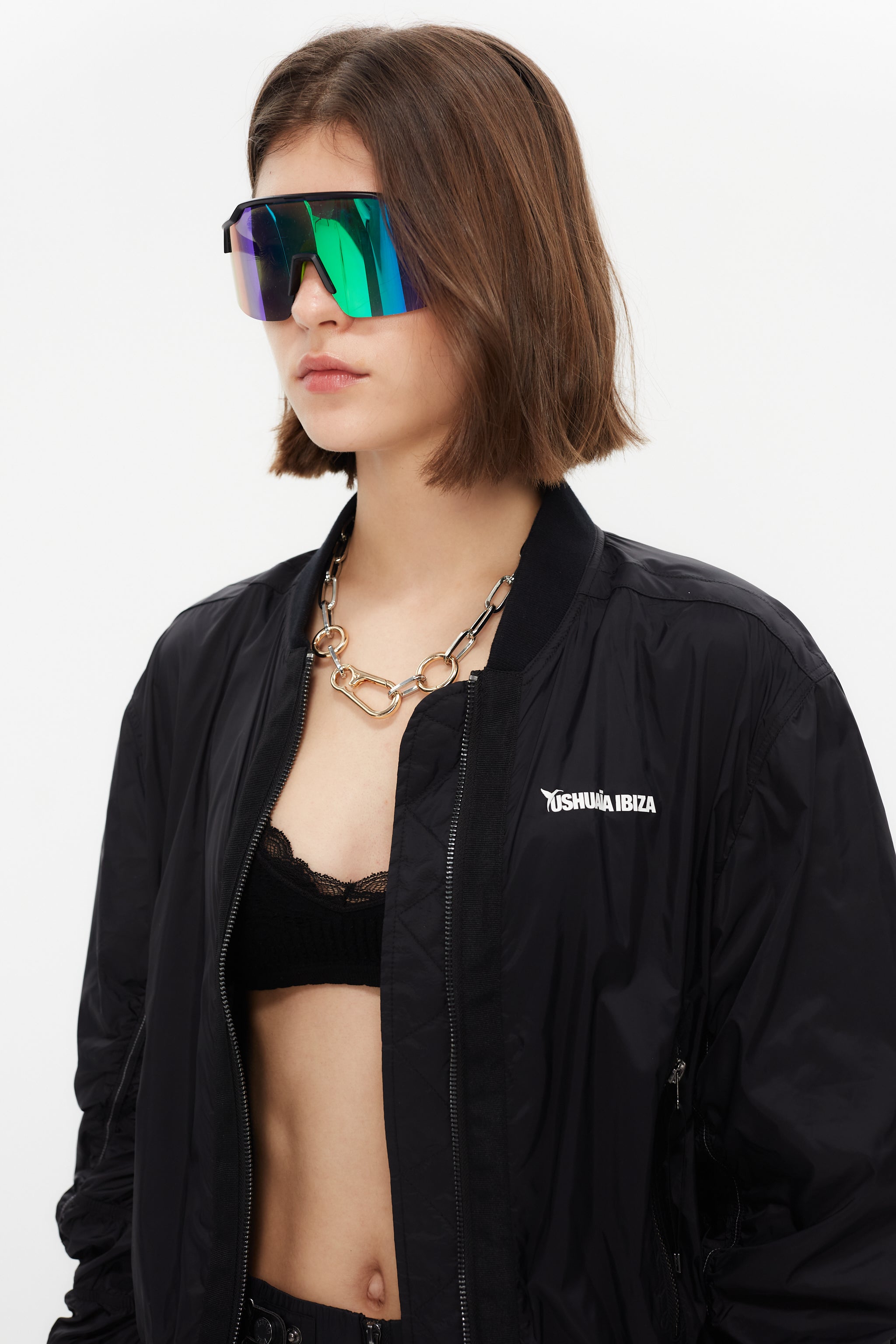 Satin-effect bomber with front details, puffed sleeves, front print, and custom zipper.