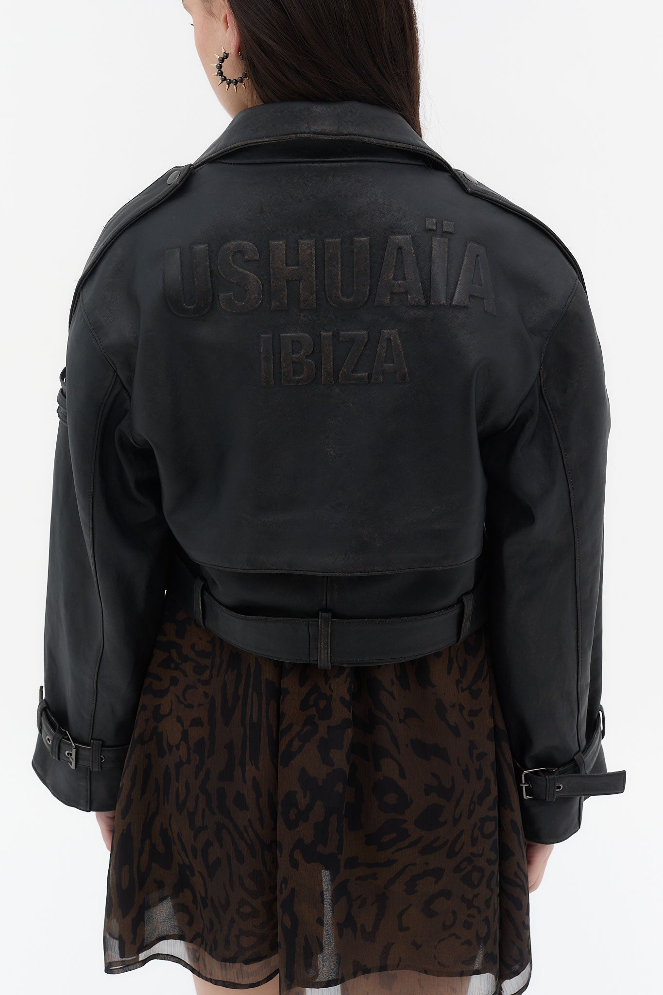 chaqueta piel mujer negra botones ushuaia frontal