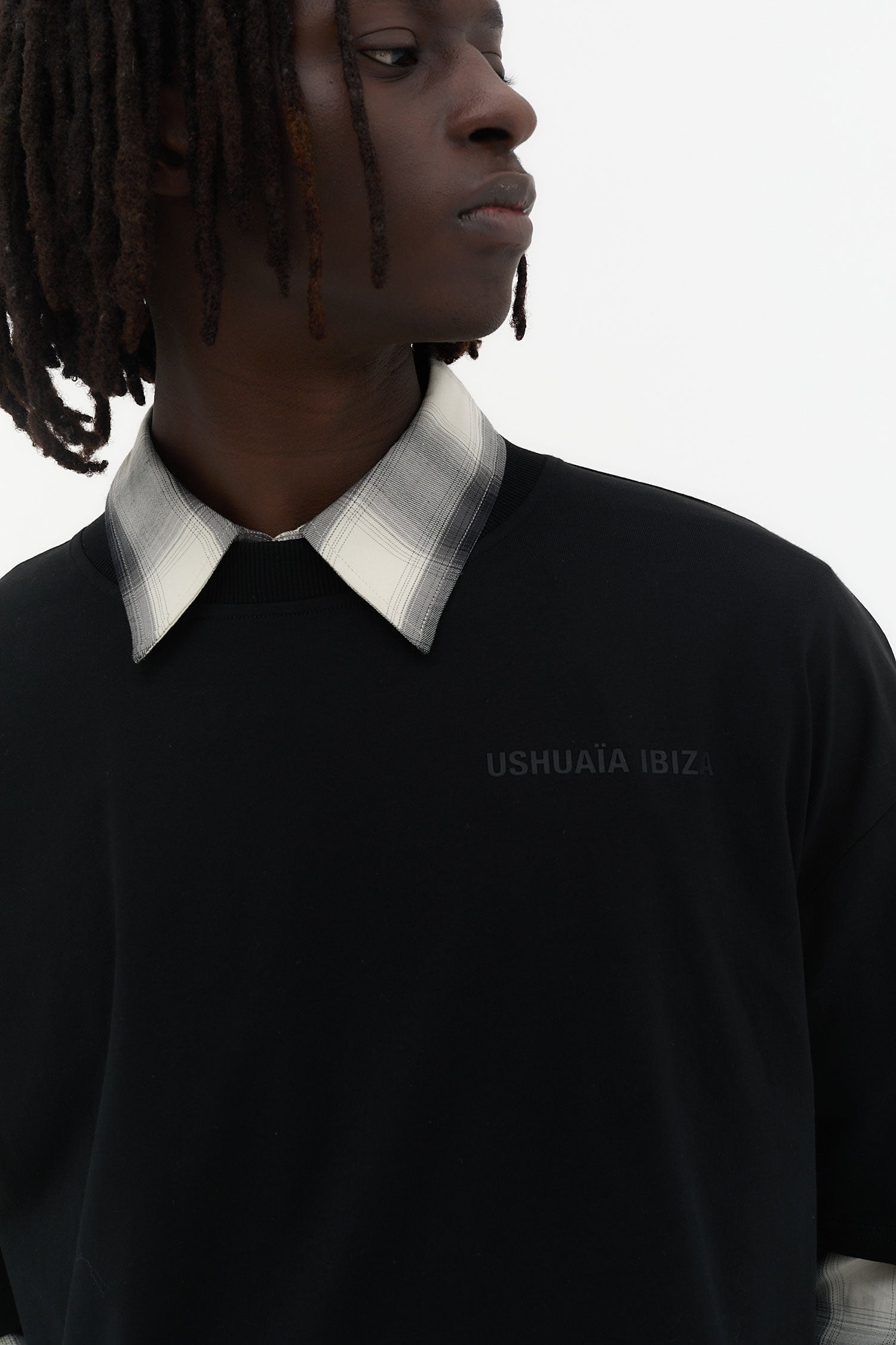 camiseta boxy fit hombre algodón silicon wash logo ushuaïa