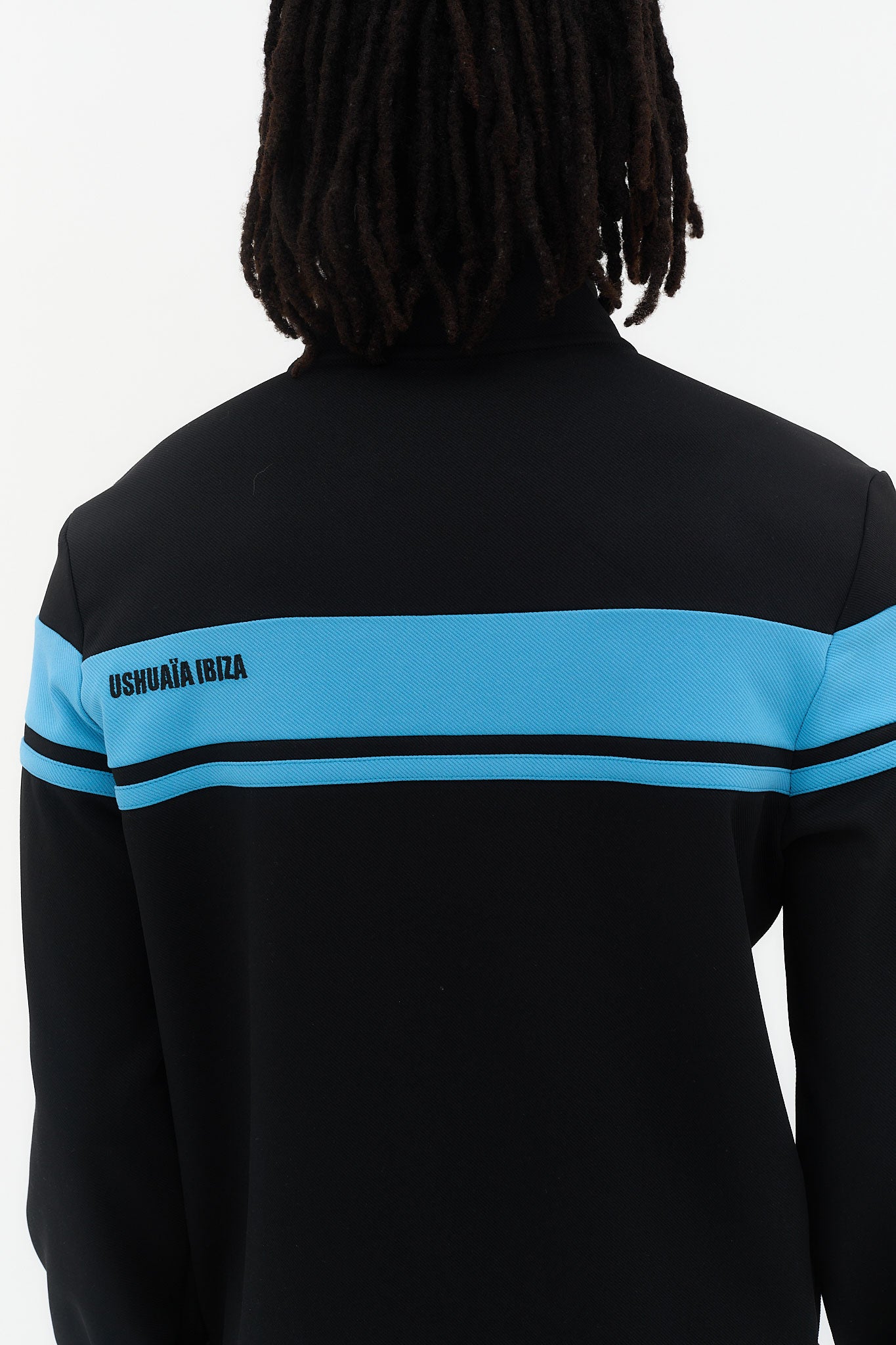 sudadera negra hombre cremallera banda azul