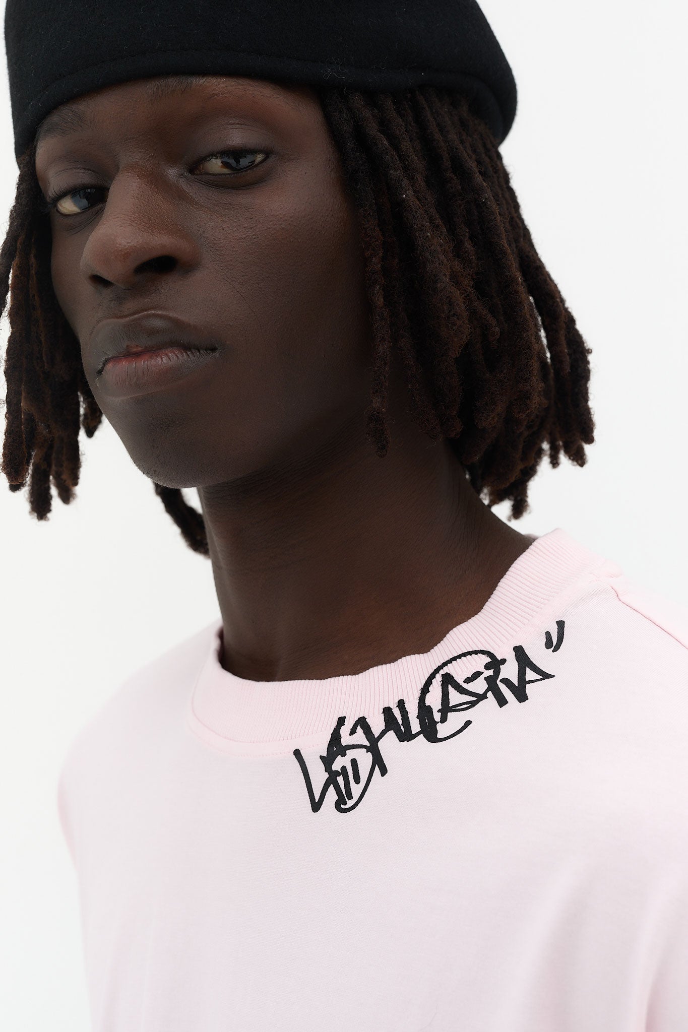 camiseta oversize hombre algodón acid wash spray logo ushuaïa