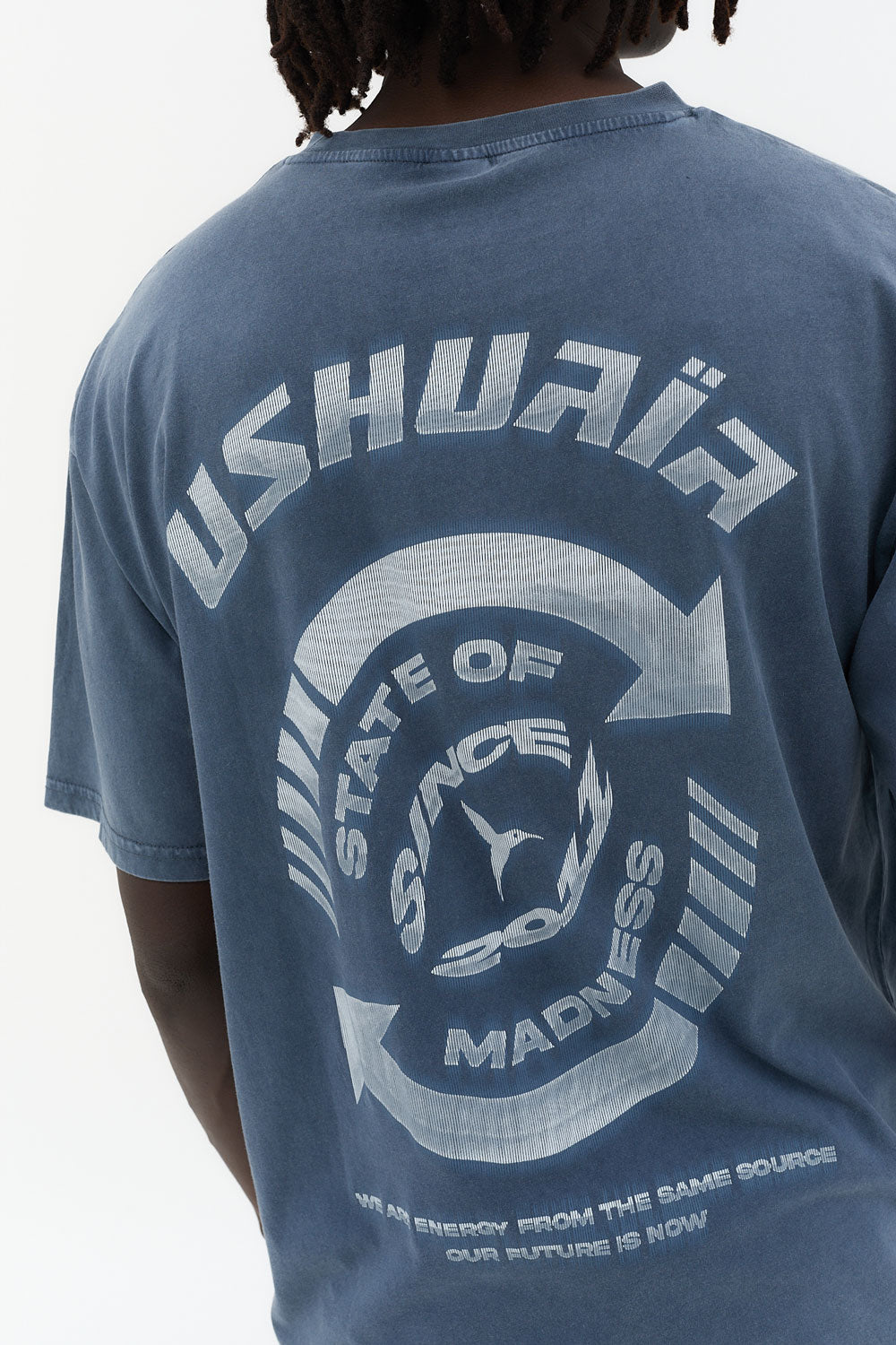 camiseta hombre algodón regular fit cuello redondo logo ushuaïa delantero y espalda