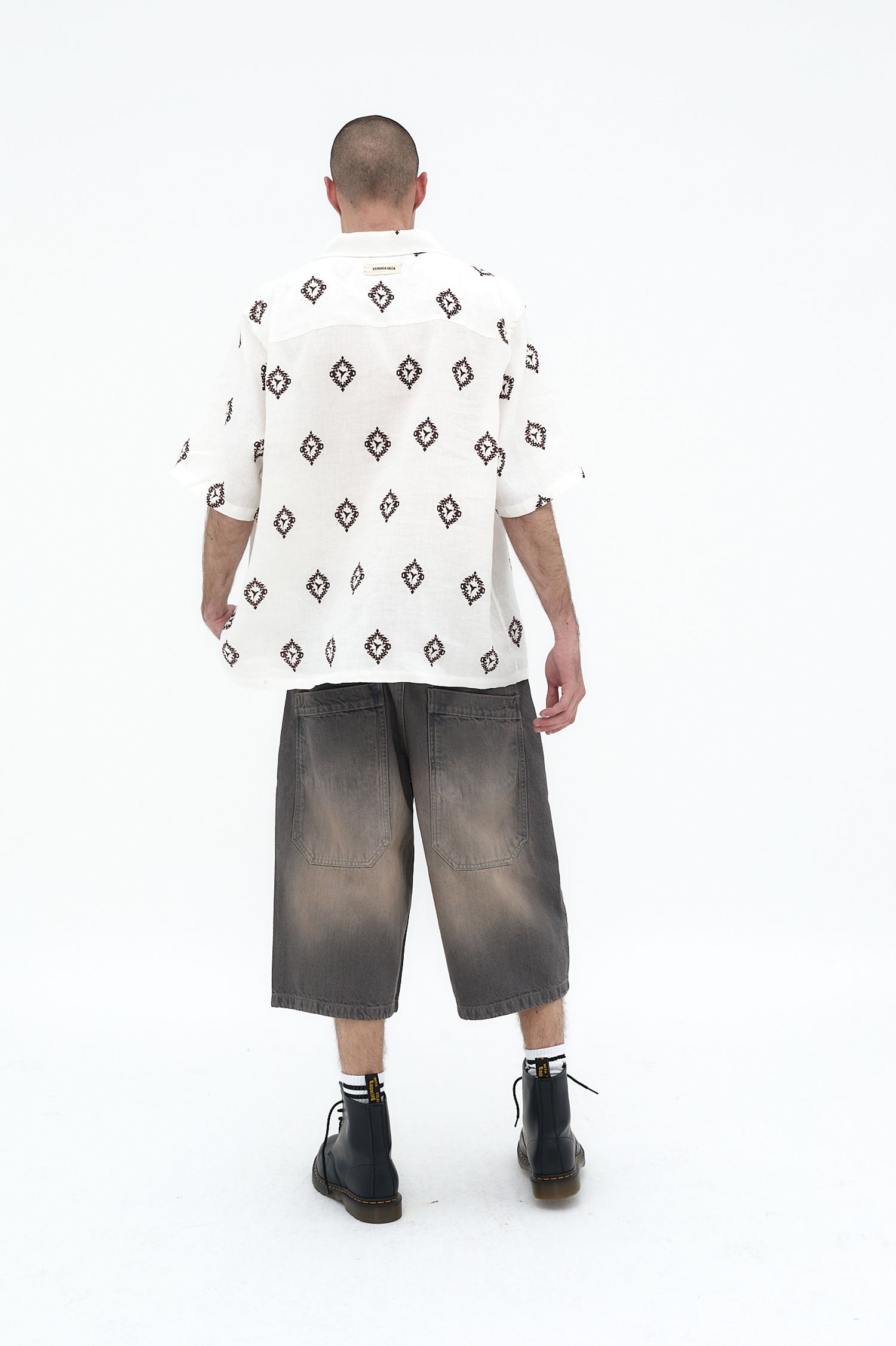 camisa lino hombre manga corta boxy fit silicon wash estampada ushuaïa