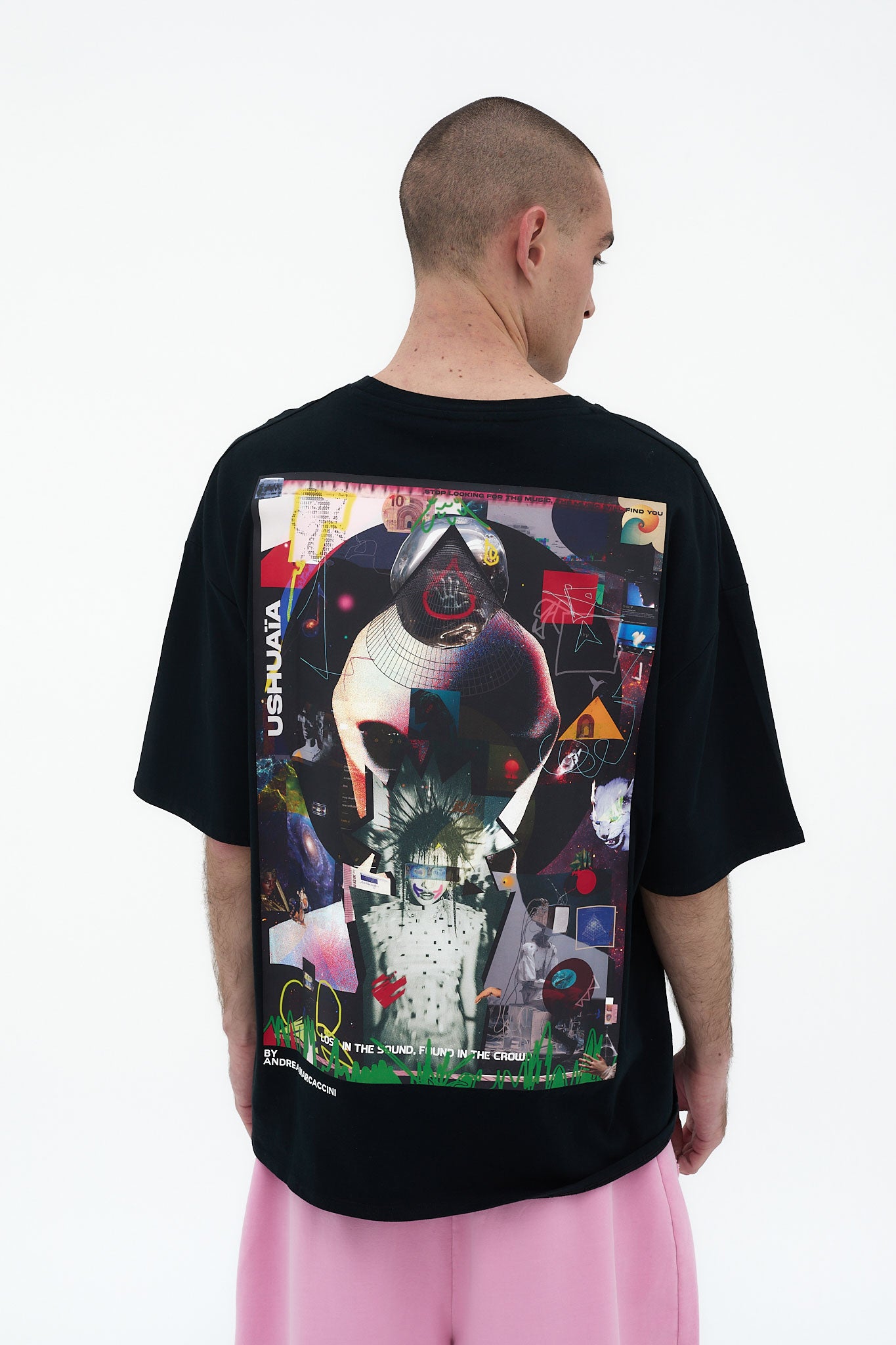 Camiseta negra super oversize Ushuaïa x Marcaccini con gráfico en la espalda