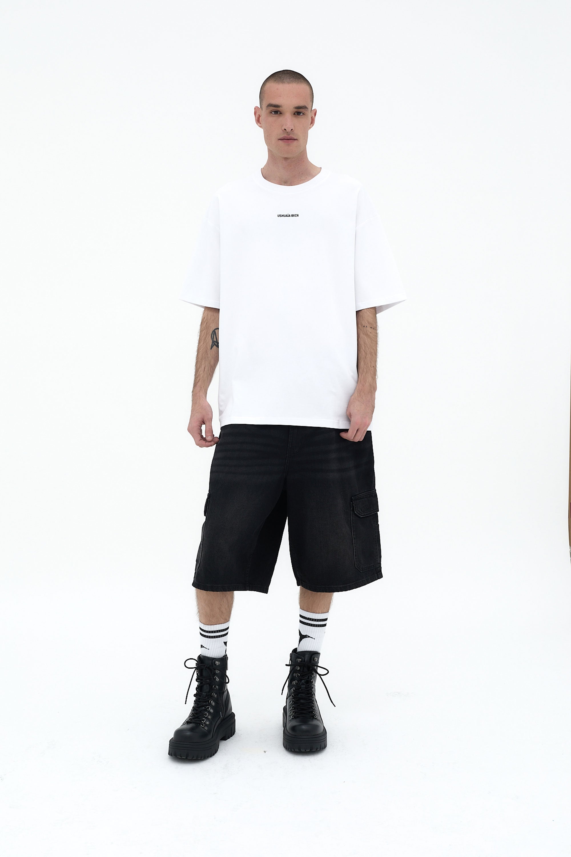 camiseta oversize hombre algodón elastano silicon wash logo ushuaïa