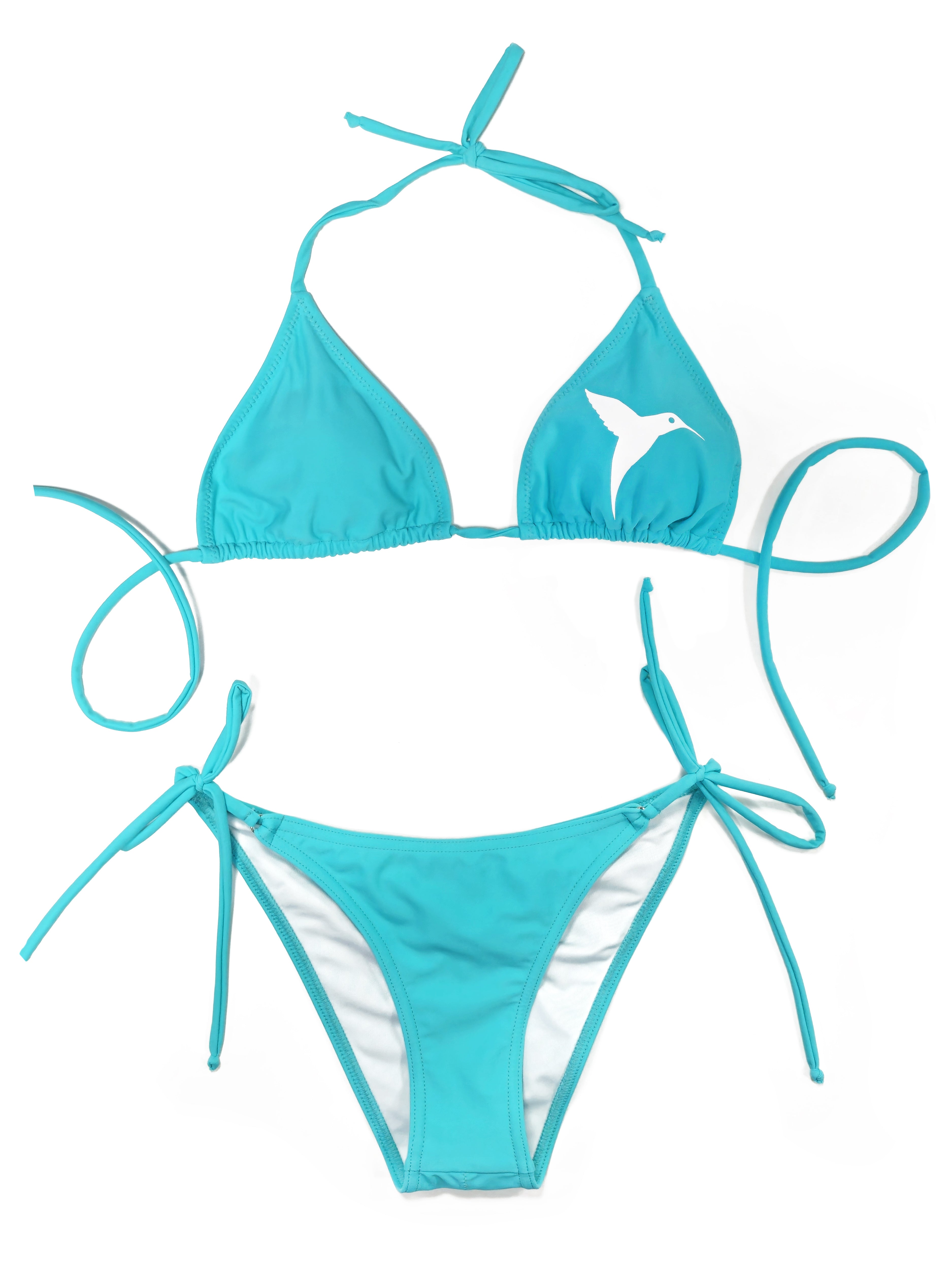 Classic fit bikini set in turquoise with adjustable straps and soft cups for comfort. Smooth finish with quick-dry effect. Subtle branded detail on the side.

COMPOSITION:
82% Polyamide – 18% Elastane
