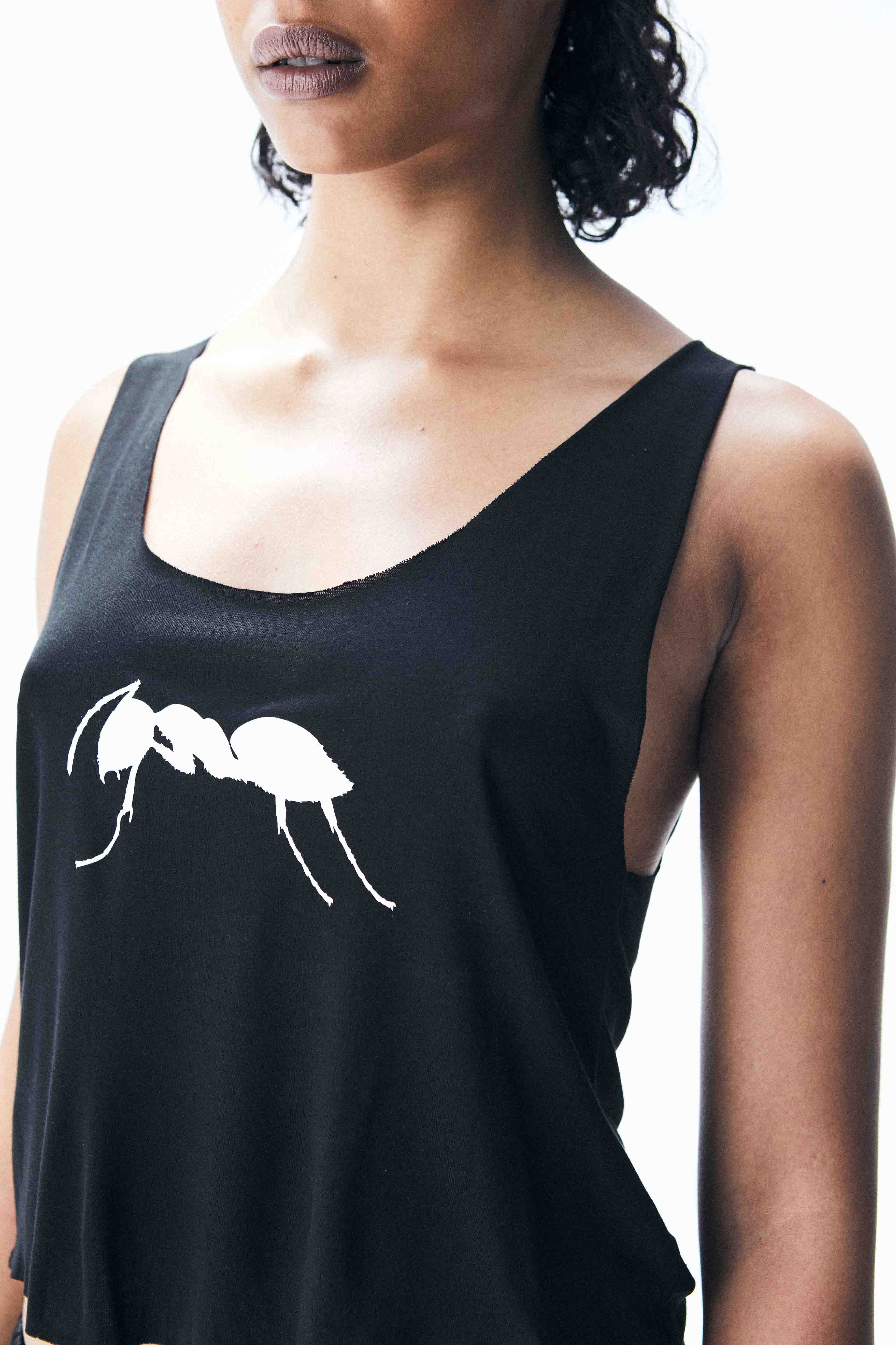 TANK TOP EXPLOSIVE ANTS