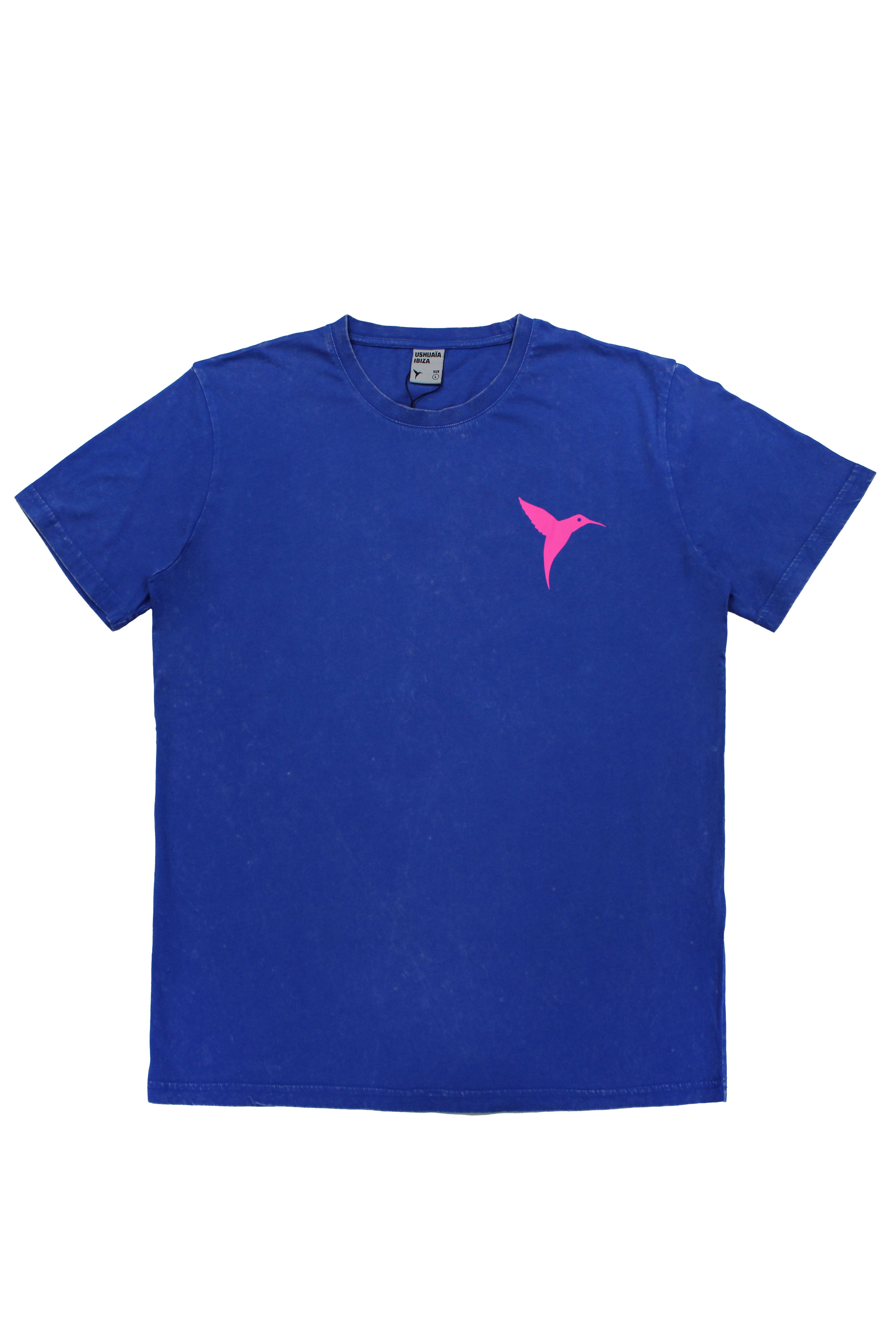 Regular fit t-shirt with round neck and washed short sleeves with fade out effect. Contrast combined print detail on front and back.