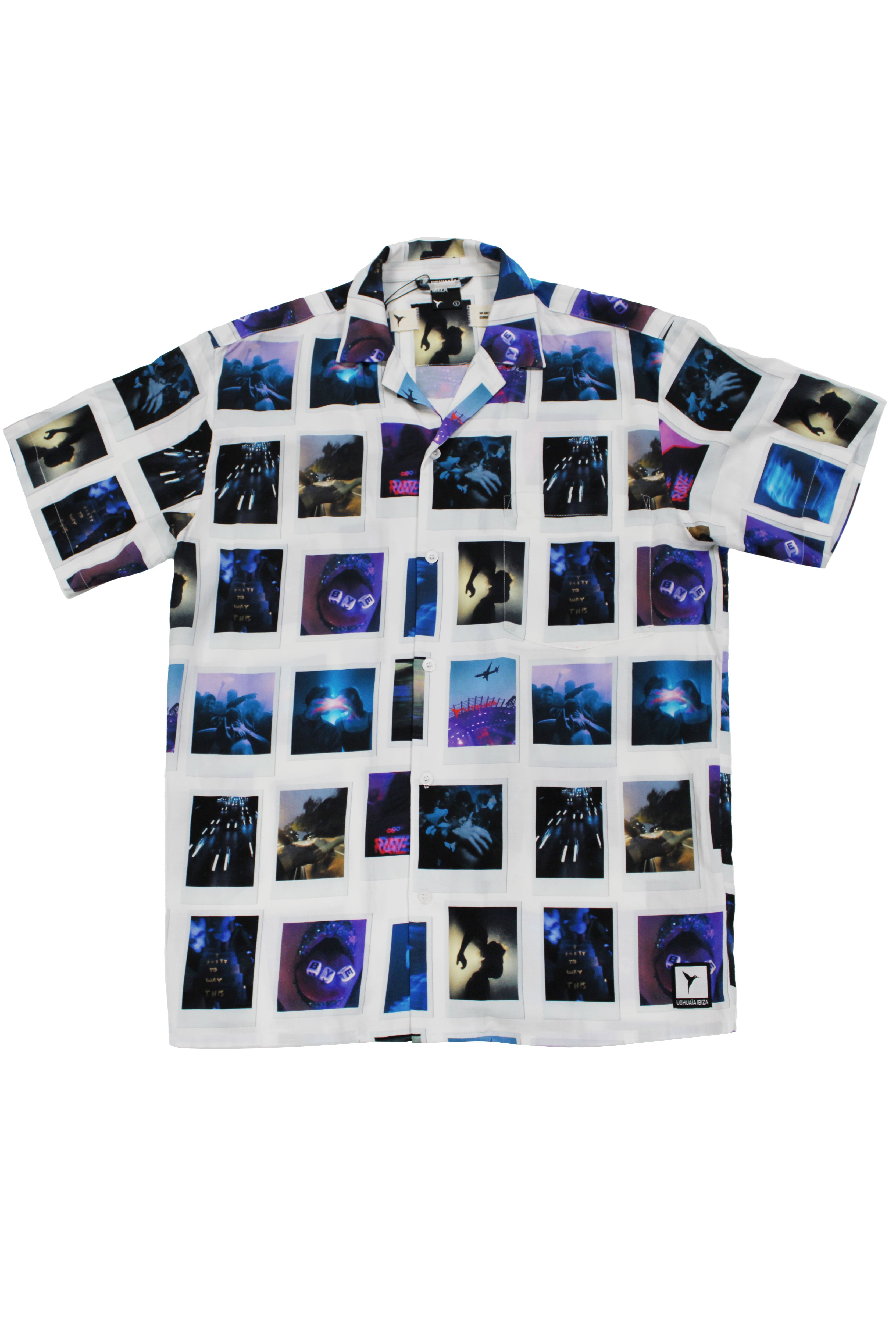 Printed shirt made of blend fabric. Lapel collar and short sleeve. Front button closure. Patch detail on the front and personalized label on the back.