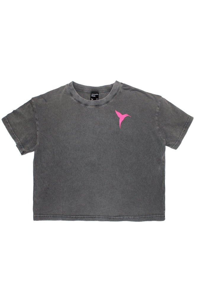 Cropped acid-wash T-shirt with bold front & back print. Perfect for Ibiza streetwear and summer vibes. Shop the look now!