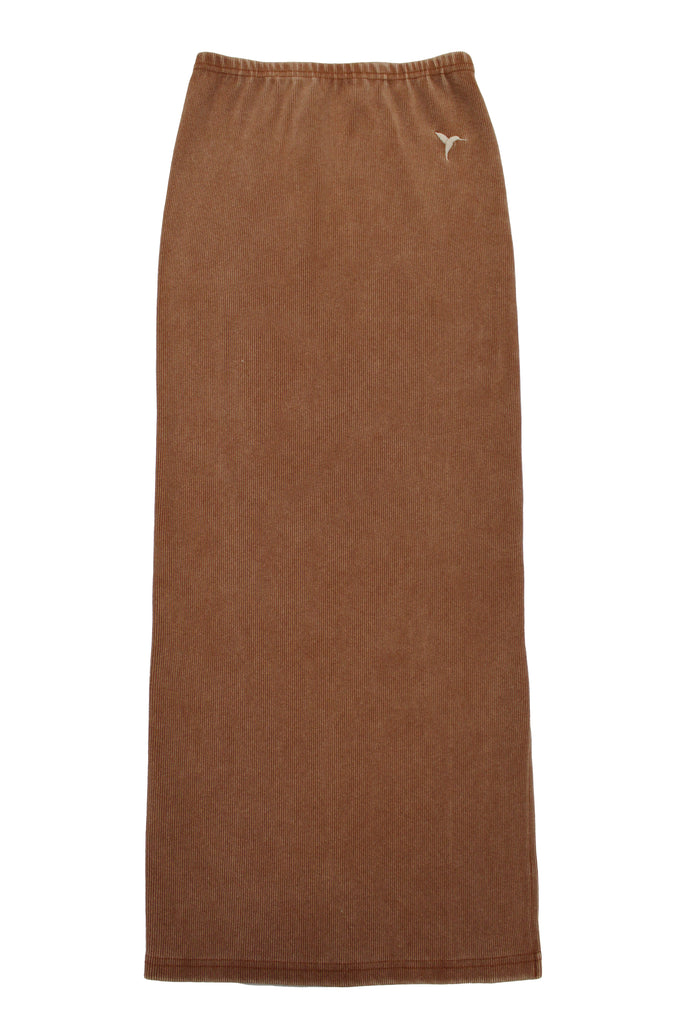 Washed skirt with fade out effect. Side embroidery. Side slit detail.
 