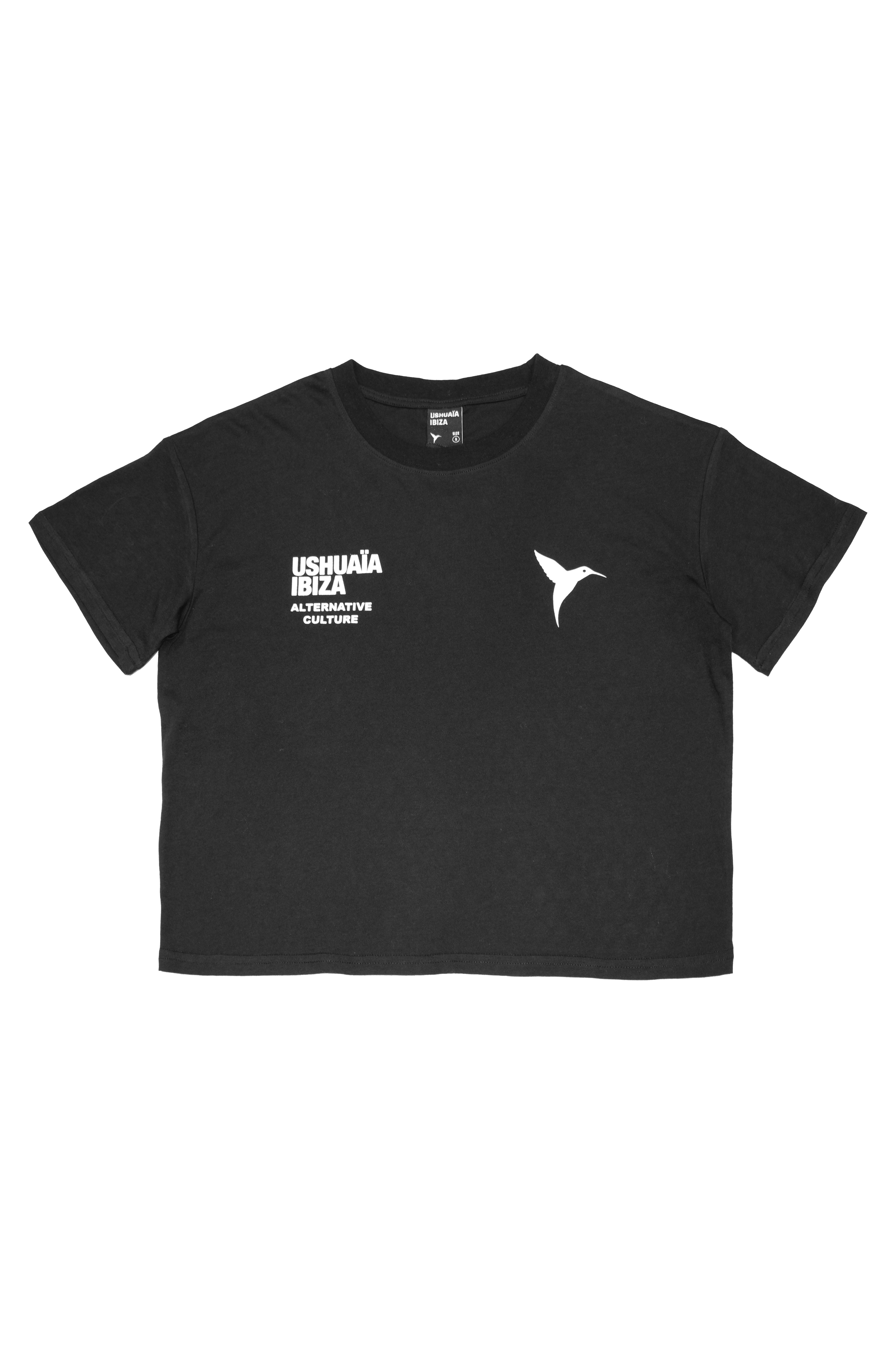 Black T-shirt with bold front print. Minimalist design for effortless Ibiza vibes. Your summer essential is here – shop now!