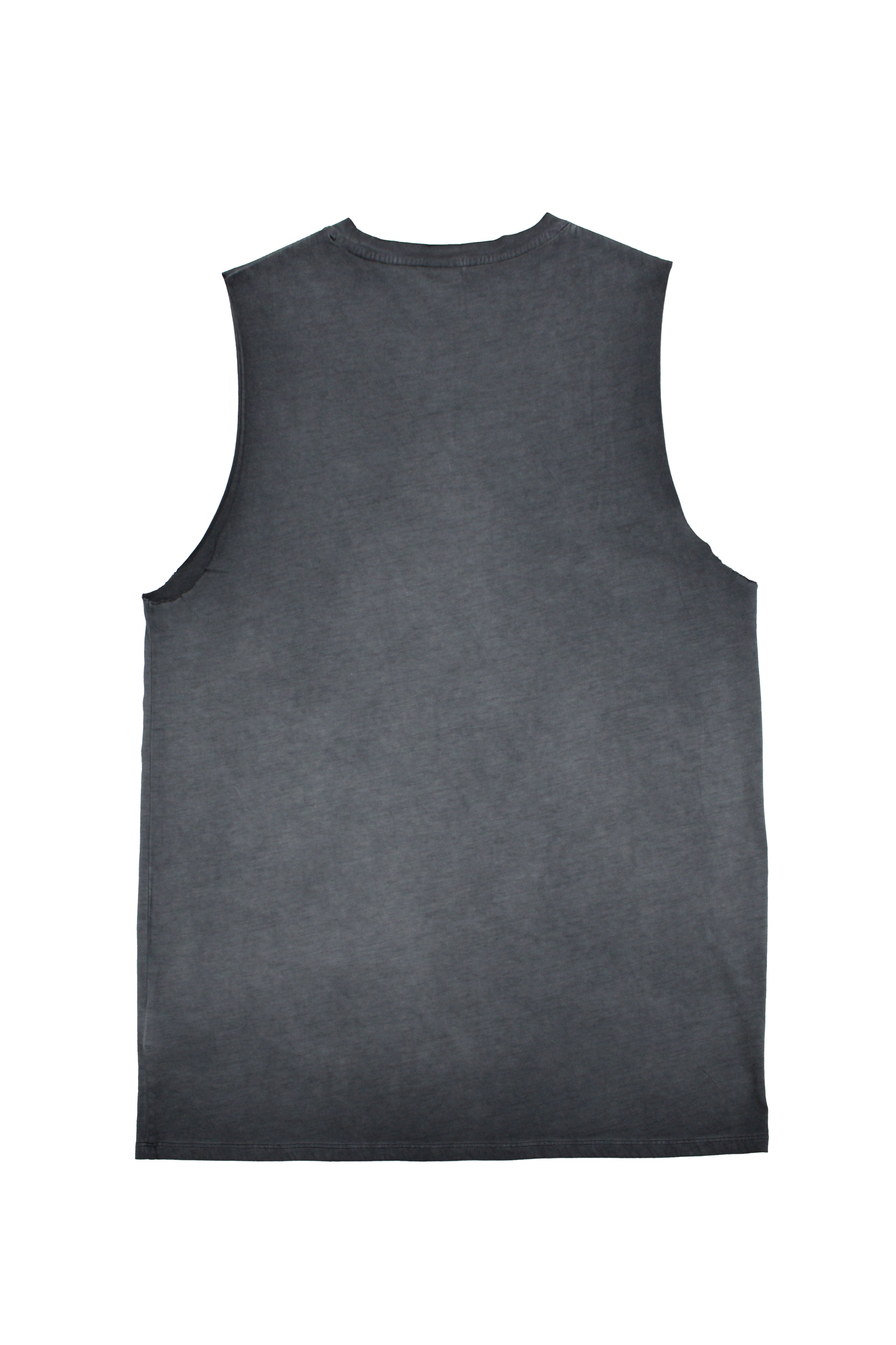 Round neck t-shirt with washed armhole sleeves with oil dirty wash effect. Contrast combined print detail on front and back. 