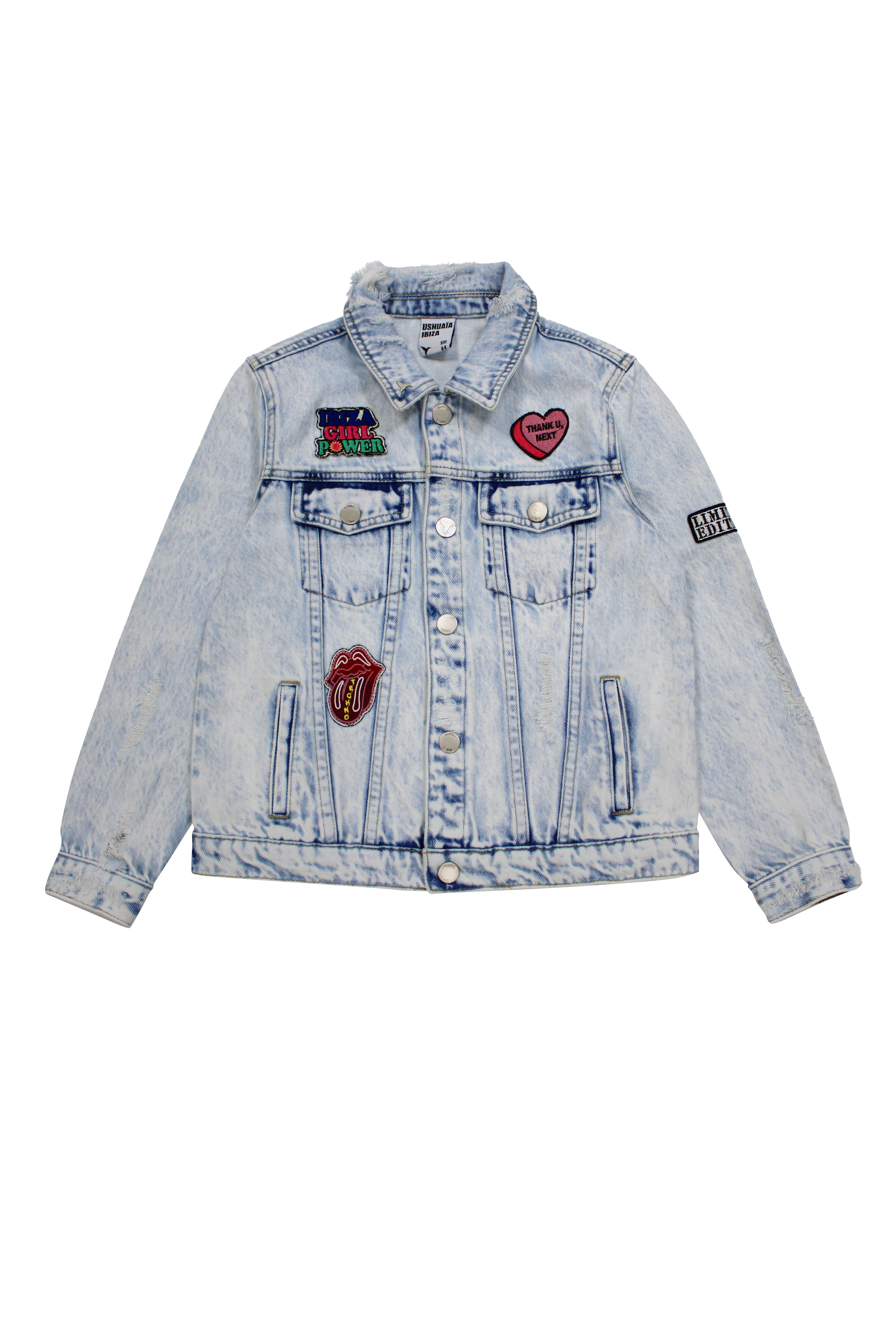 Jacket with lapel collar and long sleeves. Front pockets. Front closure with snaps. Detail of patches applied on the front and embroidered print on the back.