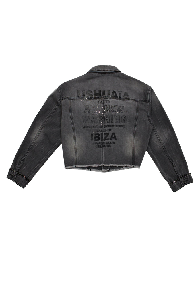 Cropped denim jacket with lapel collar and long washed sleeves with fade out effect. Front closure with metallic buttons. Chain detail on the front and cuffs and contrast combined rhinestone print on the back.
