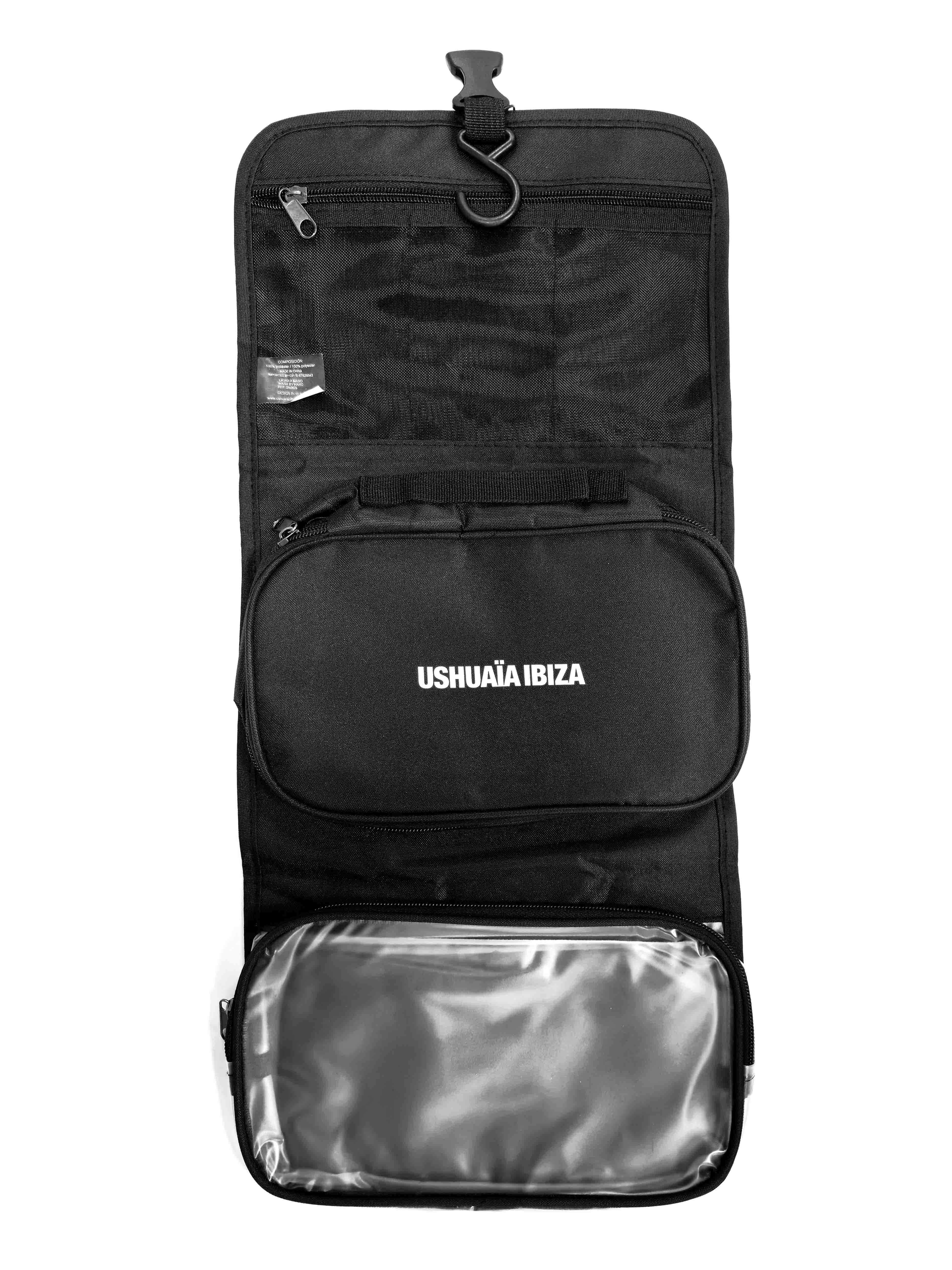 Official Ushuaïa Ibiza foldable toiletry bag.
COMPOSITION:


Exterior made of high-resistance 600D polyester with a water-repellent finish


Front adjustable plastic buckle closure for added security and compact storage

