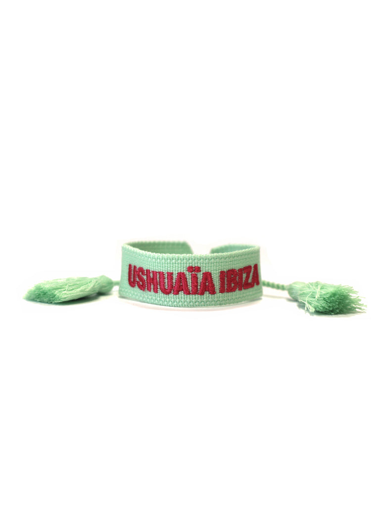 Embroidered Fabric Bracelet Ushuaïa Collection
Adjustable fabric bracelet with knotted closure. Embroidered Ushuaïa Collection logo at the center. Available in different colors.
COMPOSITION:
100% polyester.