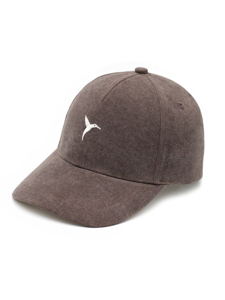 Gorra 100% algodón, detalle bordado