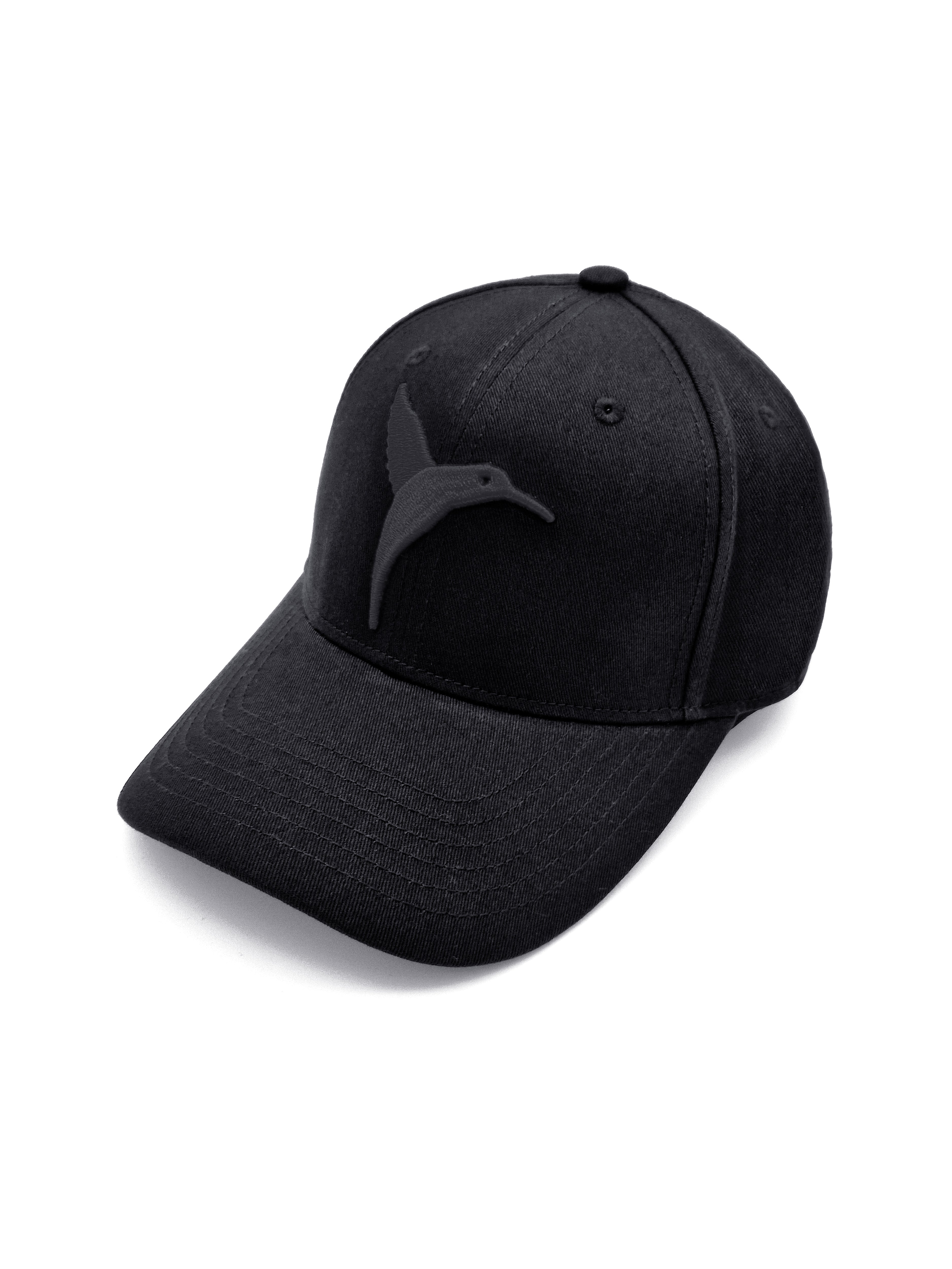 Curved visor cap in total black with Ushuaïa Ibiza logo embroidered in black on the front. Adjustable back strap for a comfortable fit.