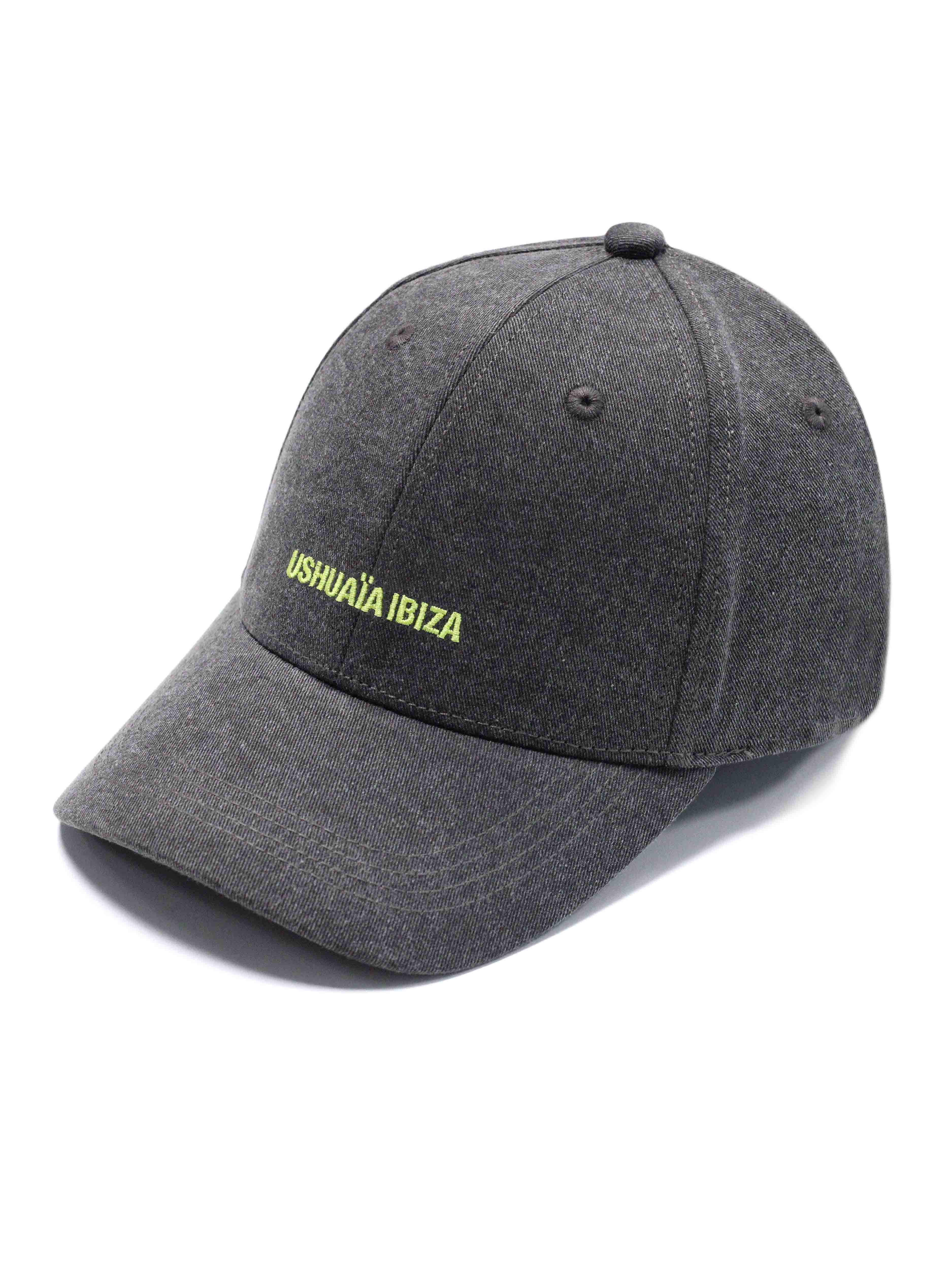 Curved visor cap in grey tone. Front embroidery “Ushuaïa Ibiza” in lime green for a striking contrast. Adjustable back strap for a comfortable fit.