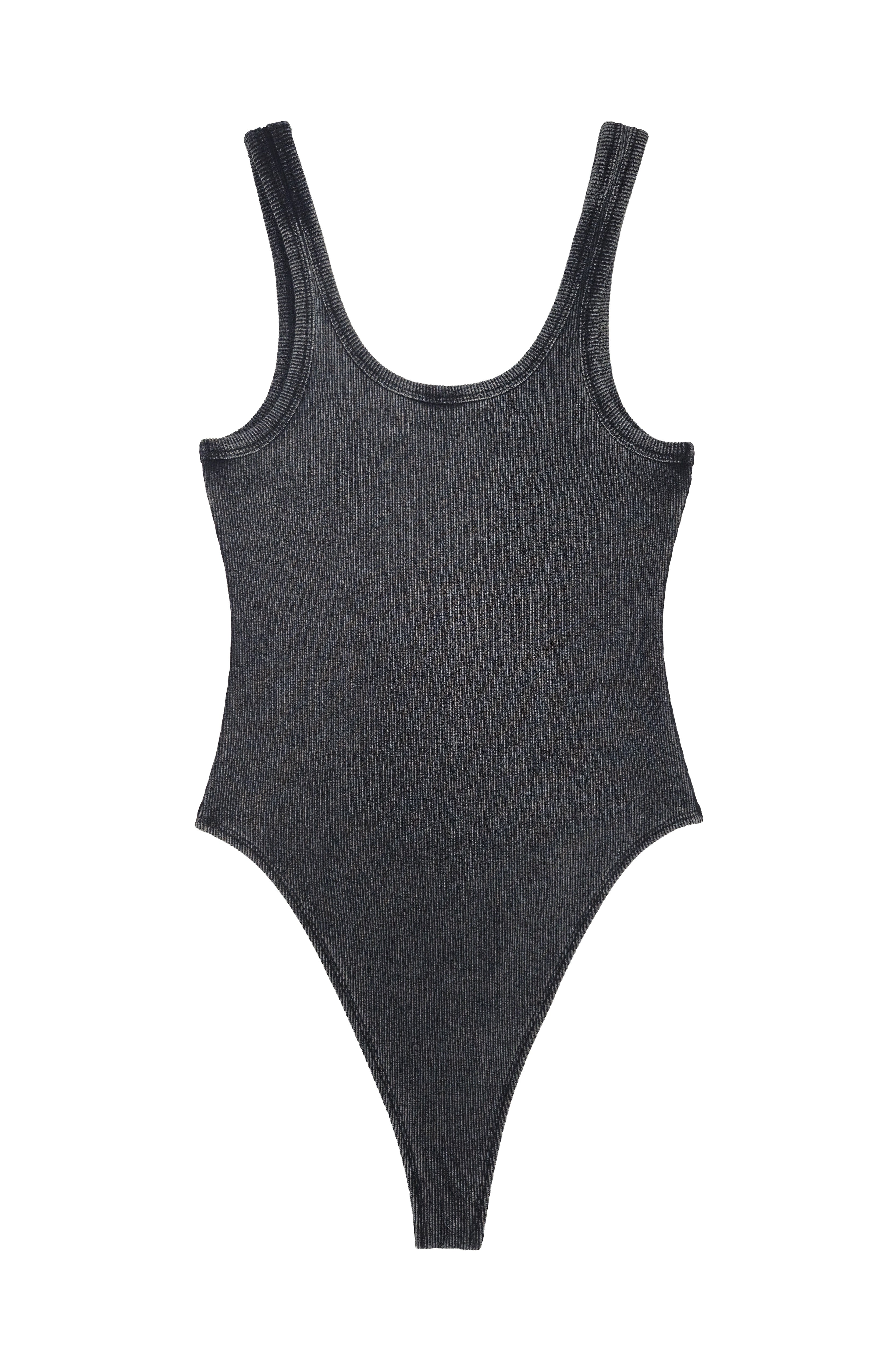 body mujer negro acid wash tirantes ushuaia