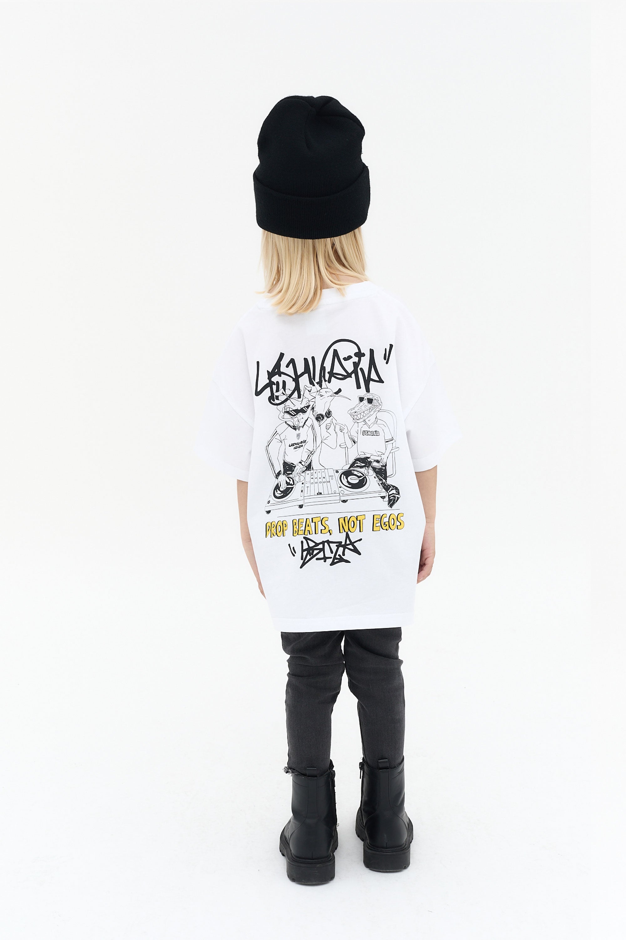 camiseta niño algodón blanca silicon wash logo ushuaïa