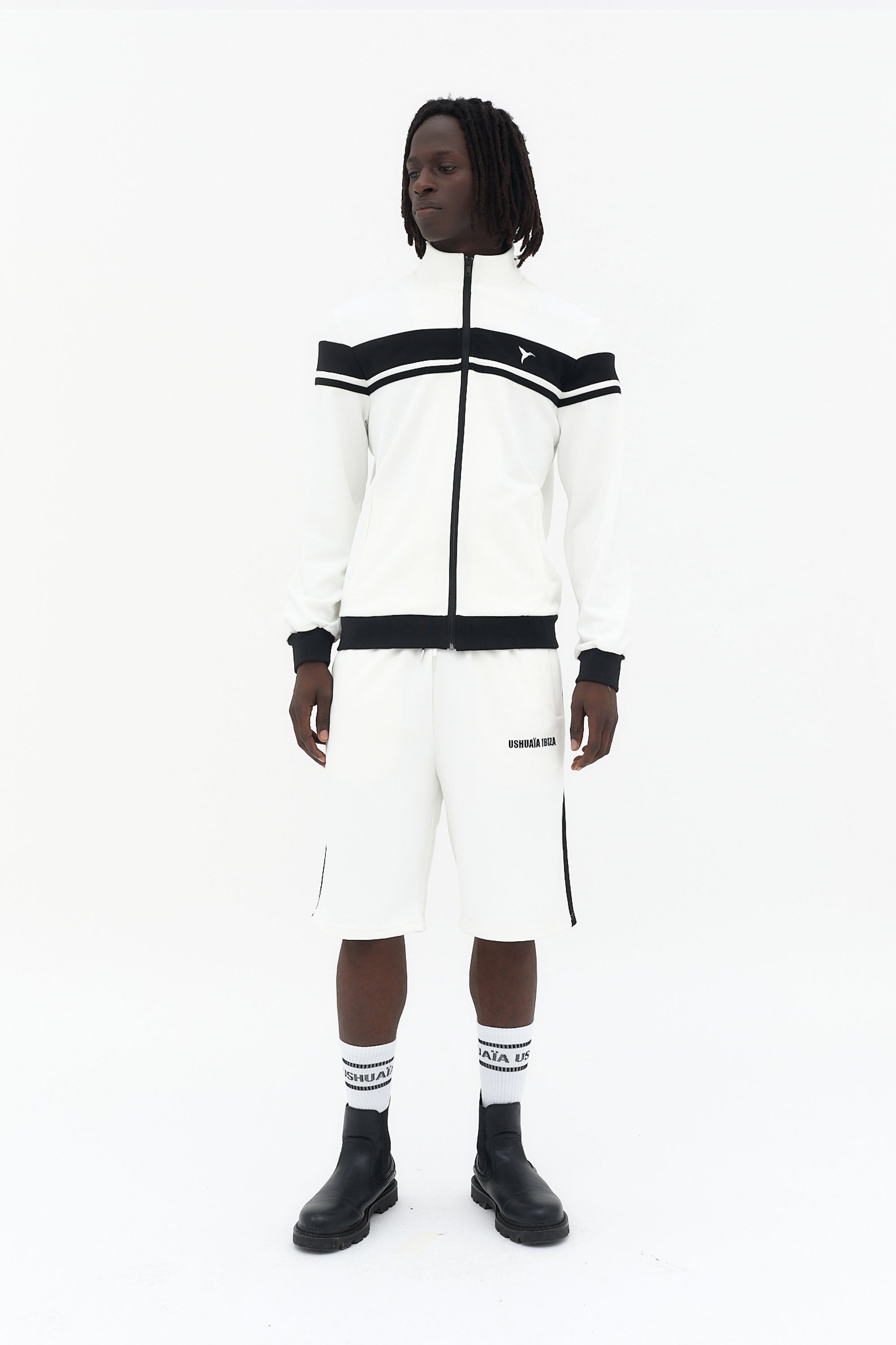 shorts hombre blancos banda lateral negra