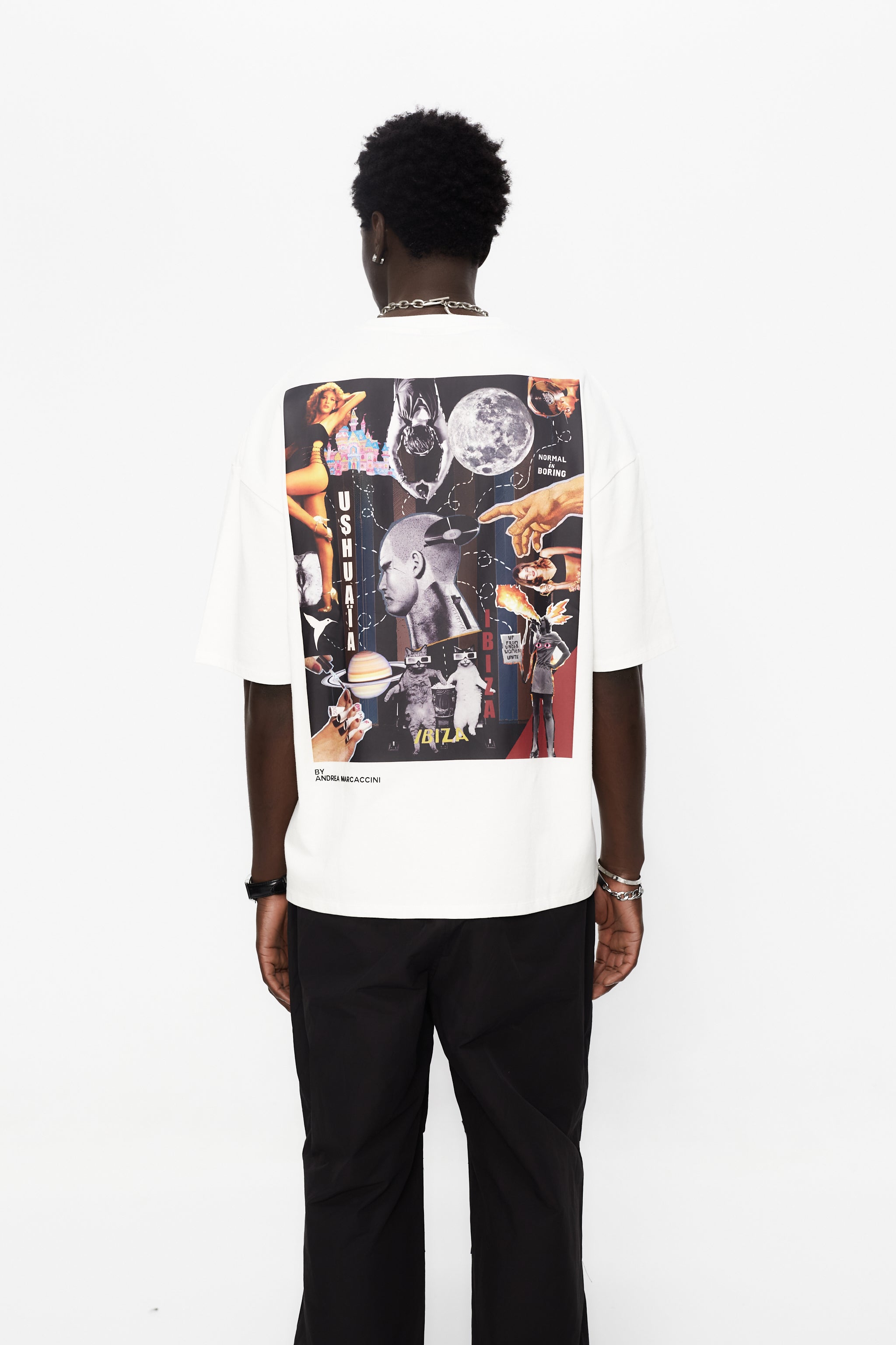 Oversize plus t-shirt with round neck and short sleeves. Contrast combined print detail on front and back.
USHUAÏA x ANDREA MARCACCINI 