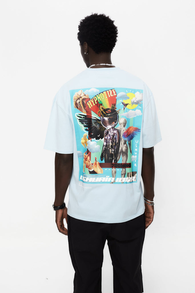 Oversized T-shirt with a crew neck and short sleeves, washed with a fade-out effect. Contrasting combined print detail on the front and back.
USHUAÏA x ANDREA MARCACCINI