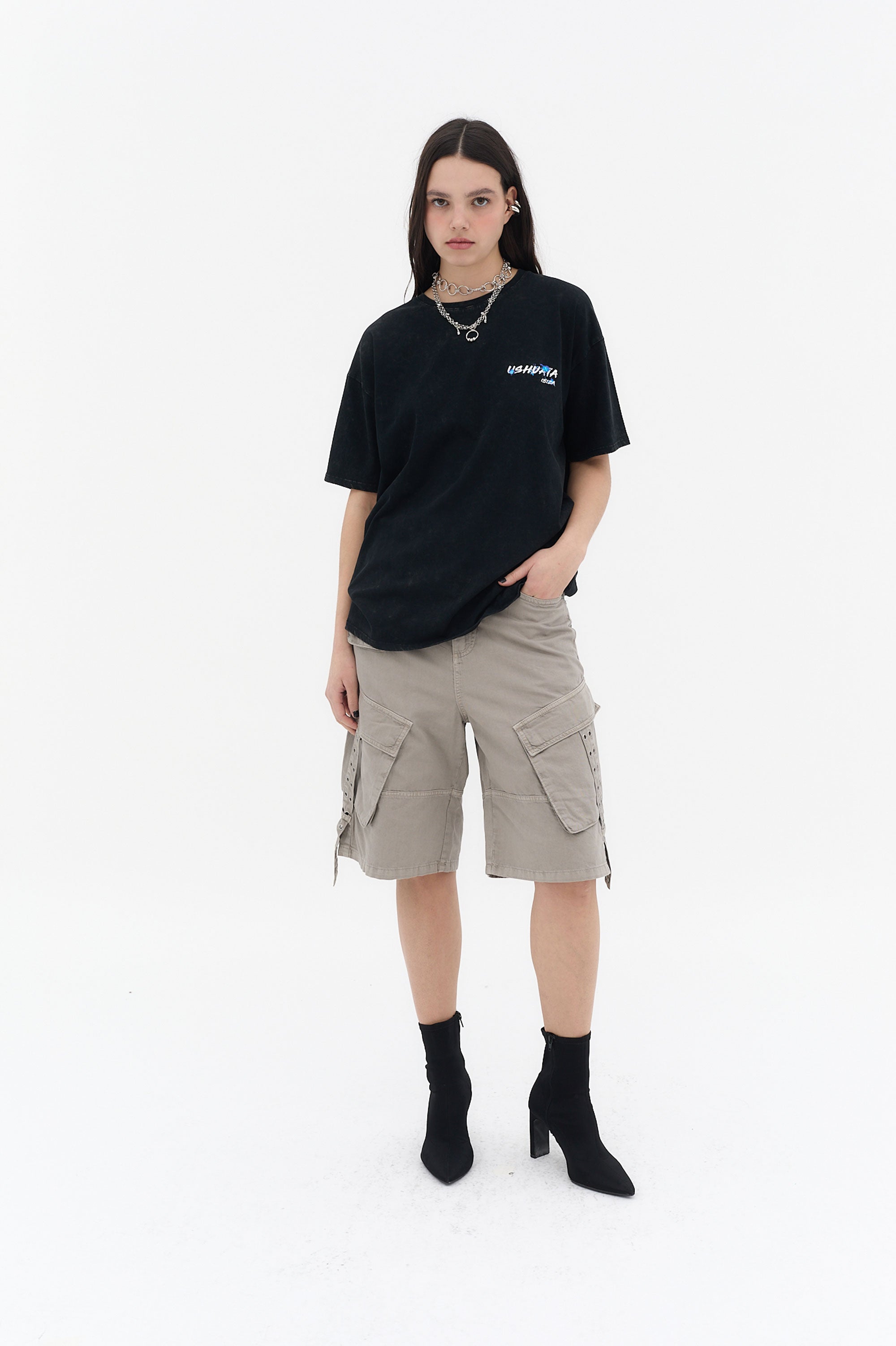 camiseta oversize mujer algodón acid wash logo ushuaïa delantero y espalda ibiza