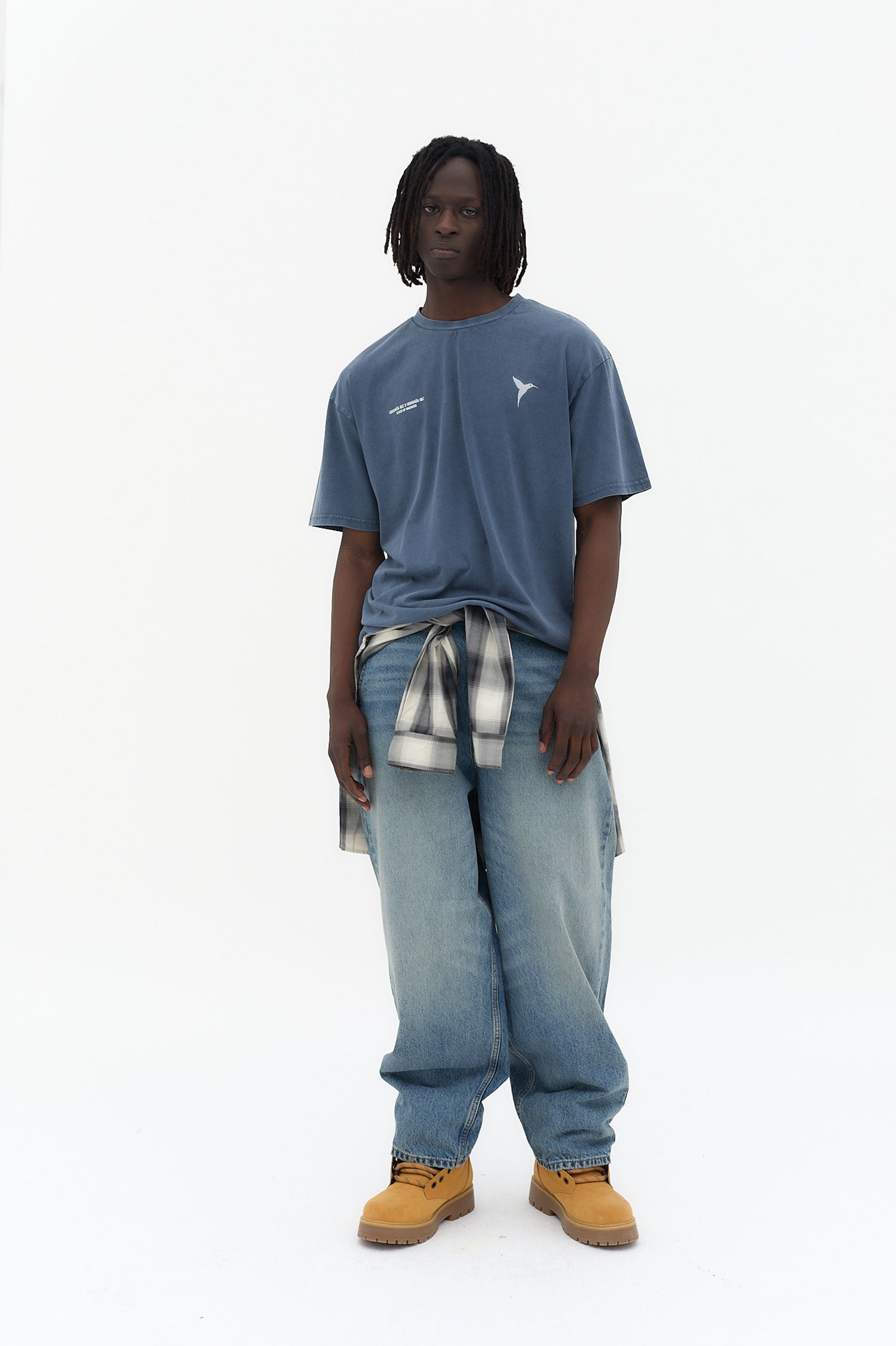 camiseta hombre algodón regular fit cuello redondo logo ushuaïa delantero y espalda