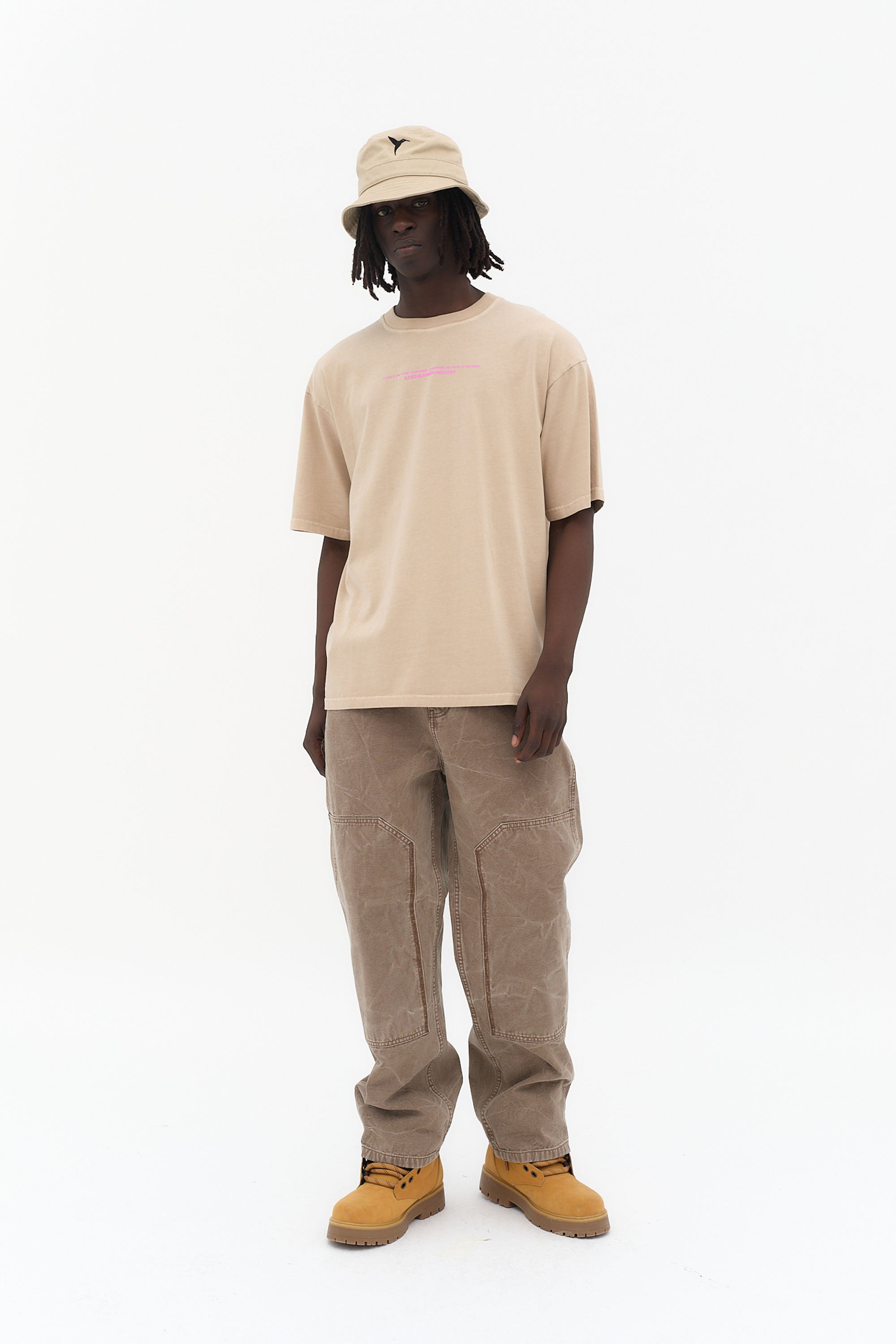 camiseta oversize hombre algodón acid wash enzymatic wash logo ushuaïa