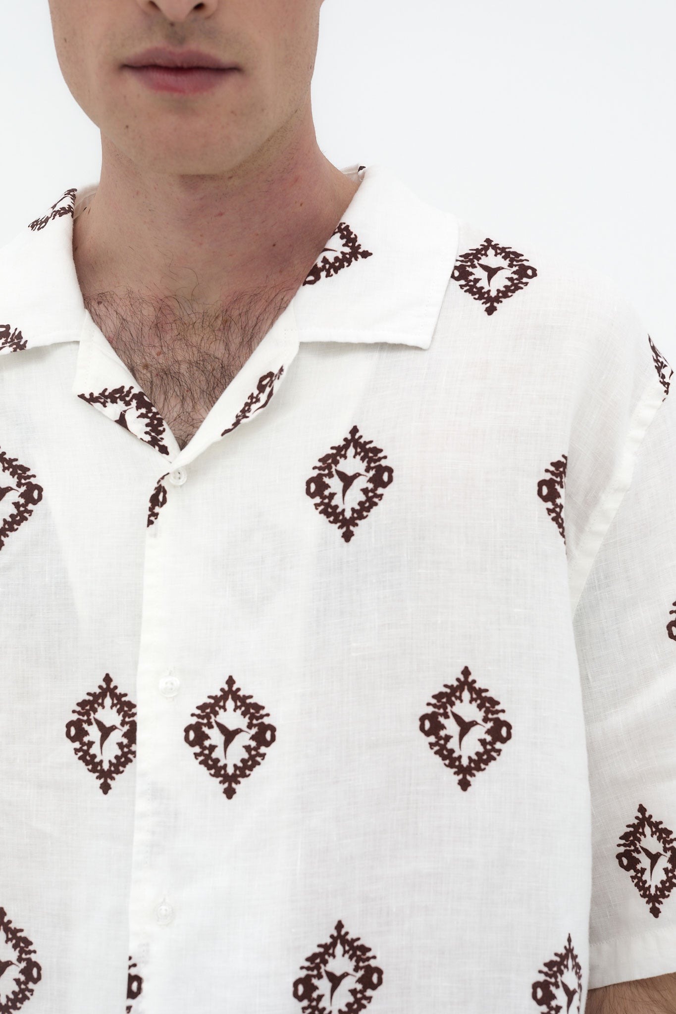 camisa lino hombre manga corta boxy fit silicon wash estampada ushuaïa