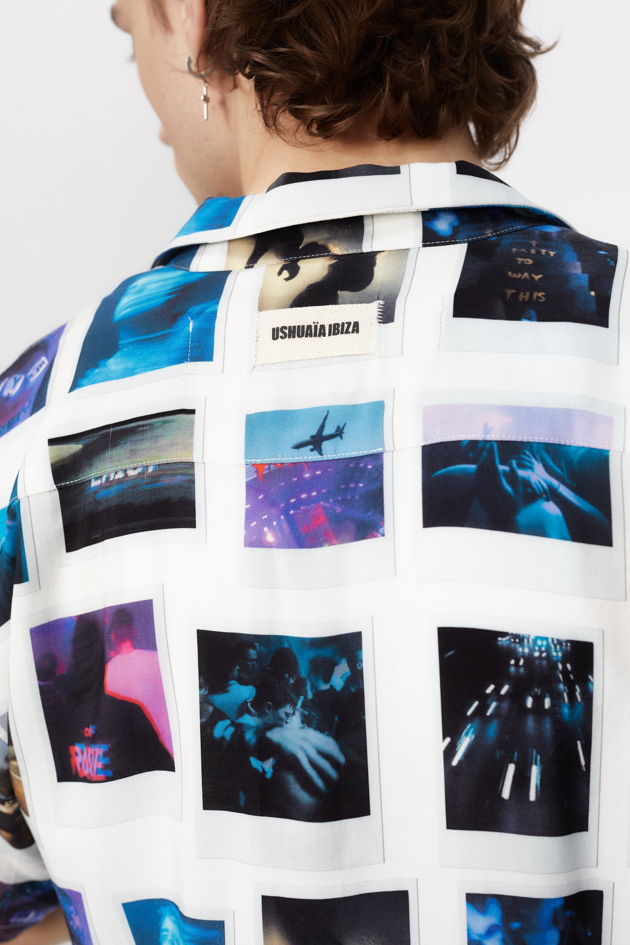 Printed shirt made of blend fabric. Lapel collar and short sleeve. Front button closure. Patch detail on the front and personalized label on the back.